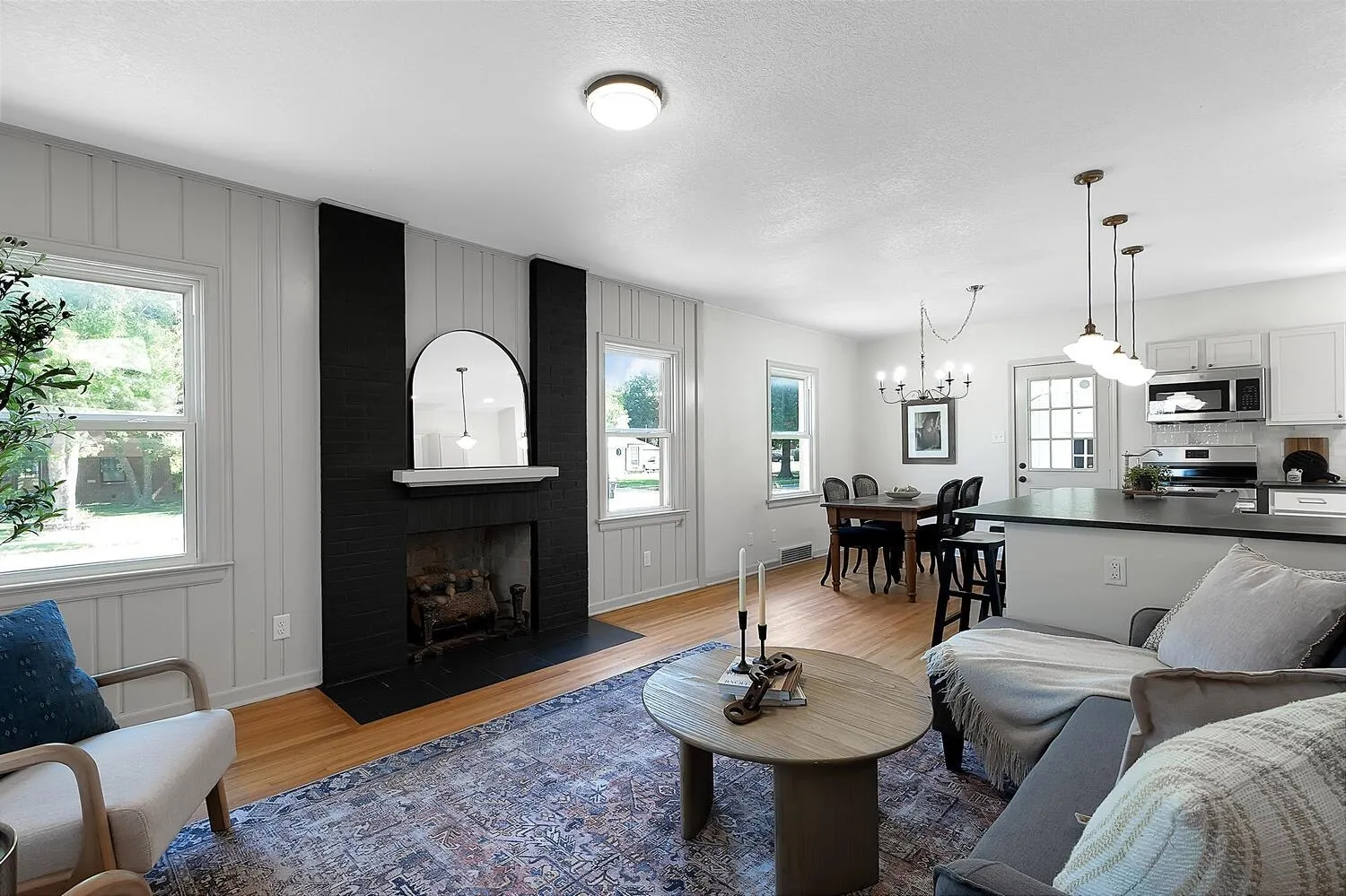 Wichita, Kansas 67218, United States, 2 Bedrooms Bedrooms, ,1 BathroomBathrooms,Residential,Active,179536