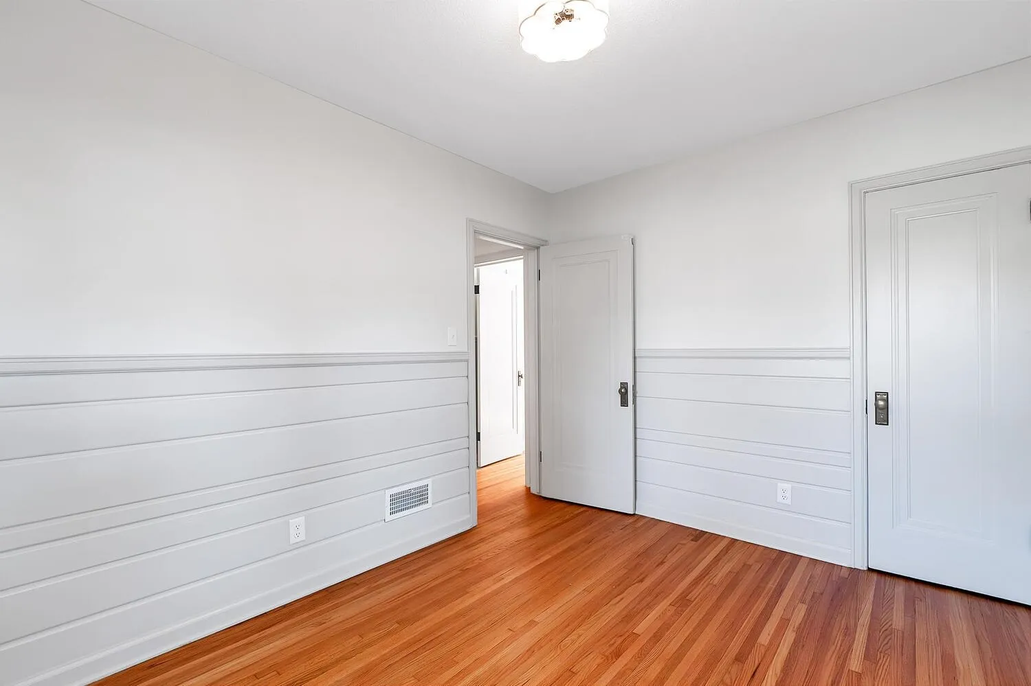 Wichita, Kansas 67218, United States, 2 Bedrooms Bedrooms, ,1 BathroomBathrooms,Residential,Active,179536