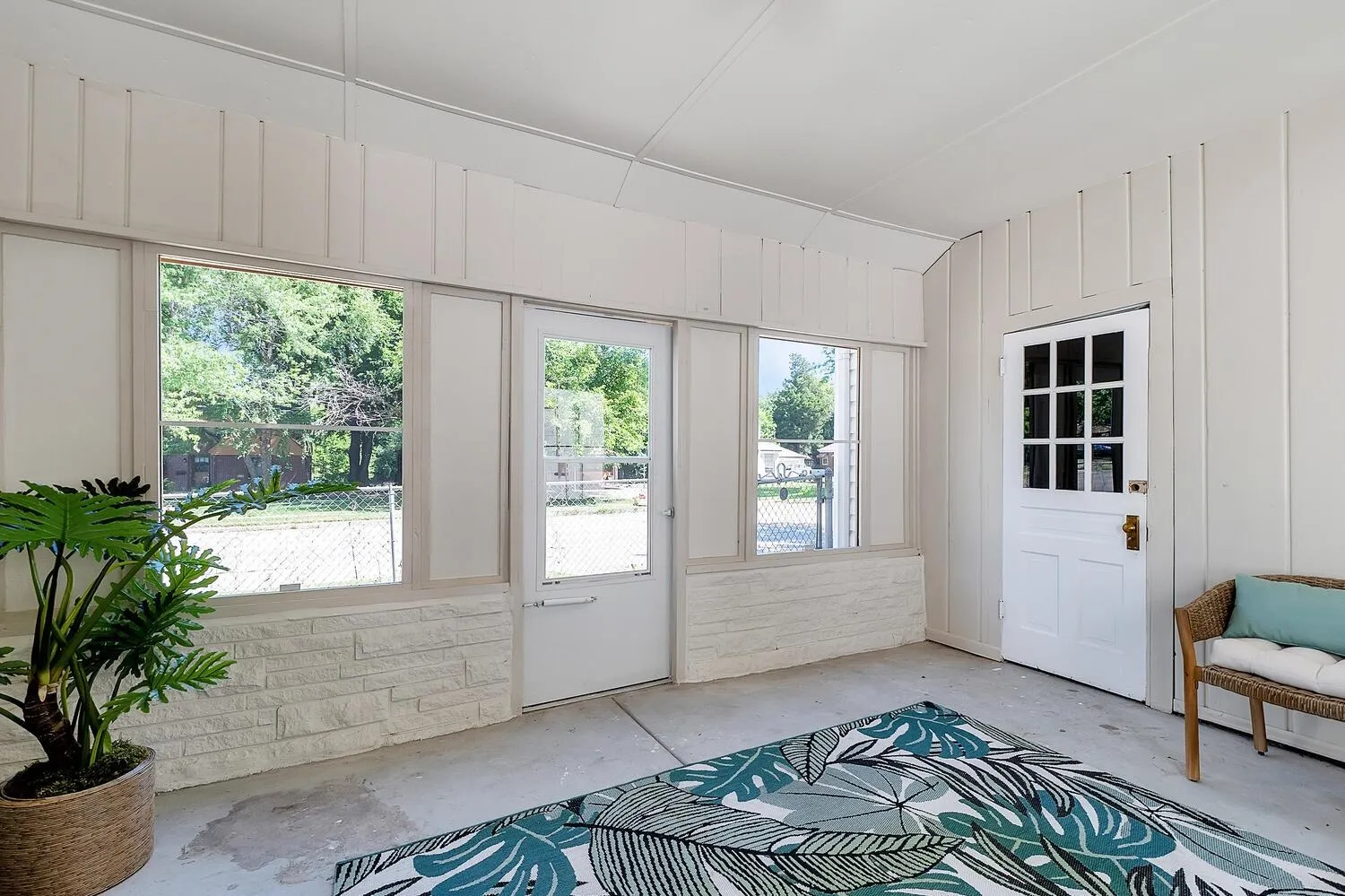 Wichita, Kansas 67218, United States, 2 Bedrooms Bedrooms, ,1 BathroomBathrooms,Residential,Active,179536