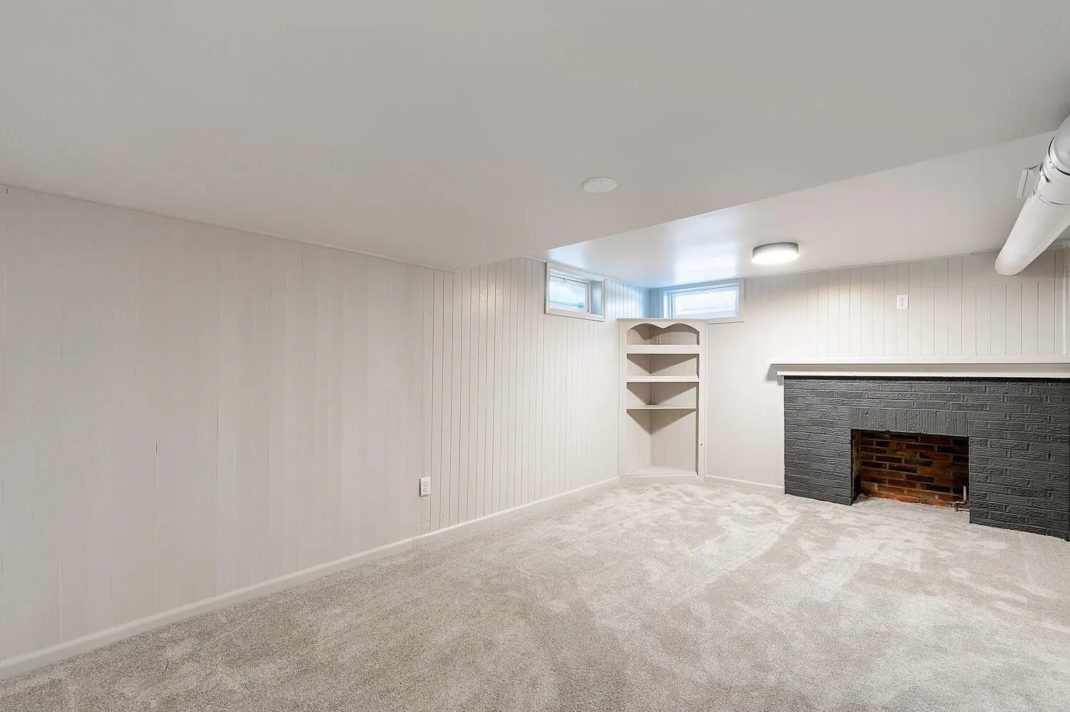 Wichita, Kansas 67218, United States, 2 Bedrooms Bedrooms, ,1 BathroomBathrooms,Residential,Active,179536