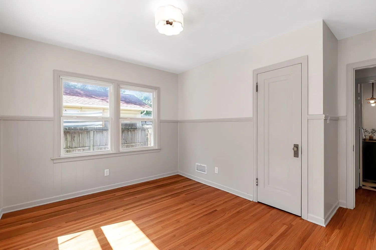 Wichita, Kansas 67218, United States, 2 Bedrooms Bedrooms, ,1 BathroomBathrooms,Residential,Active,179536