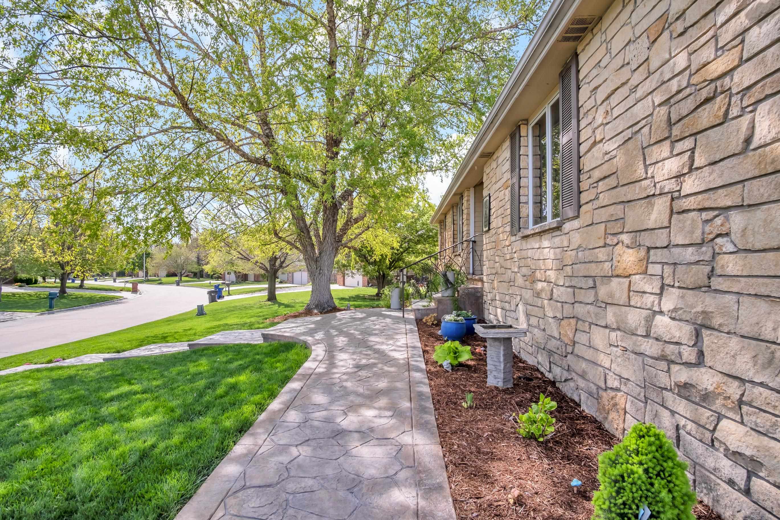 725 Normandy Rd, Newton, Kansas image 4