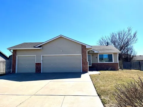 1629 W Firefly St, Haysville, KS MLS: 651663