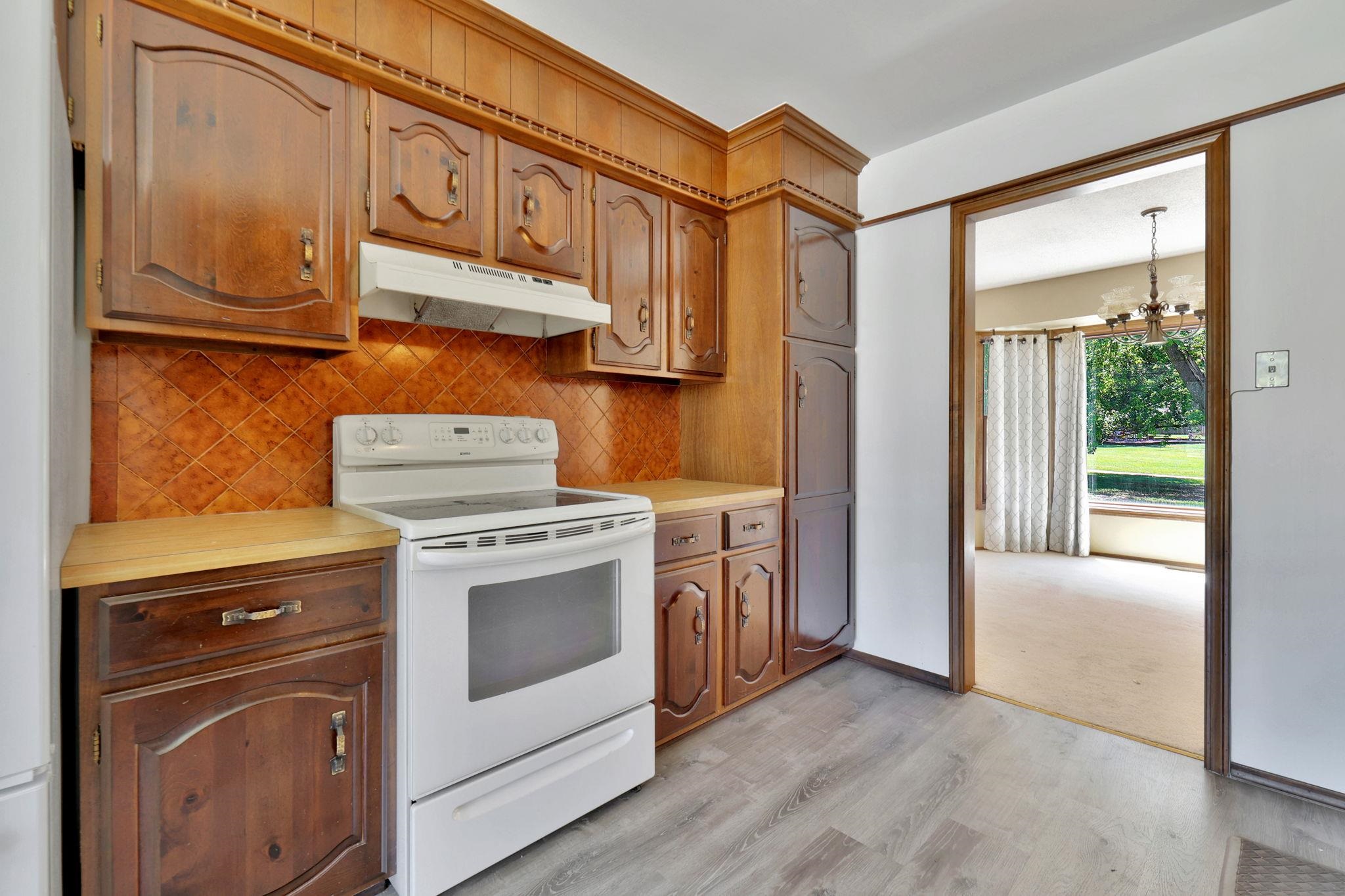 2534 S Yellowstone Cir, Wichita, Kansas image 12