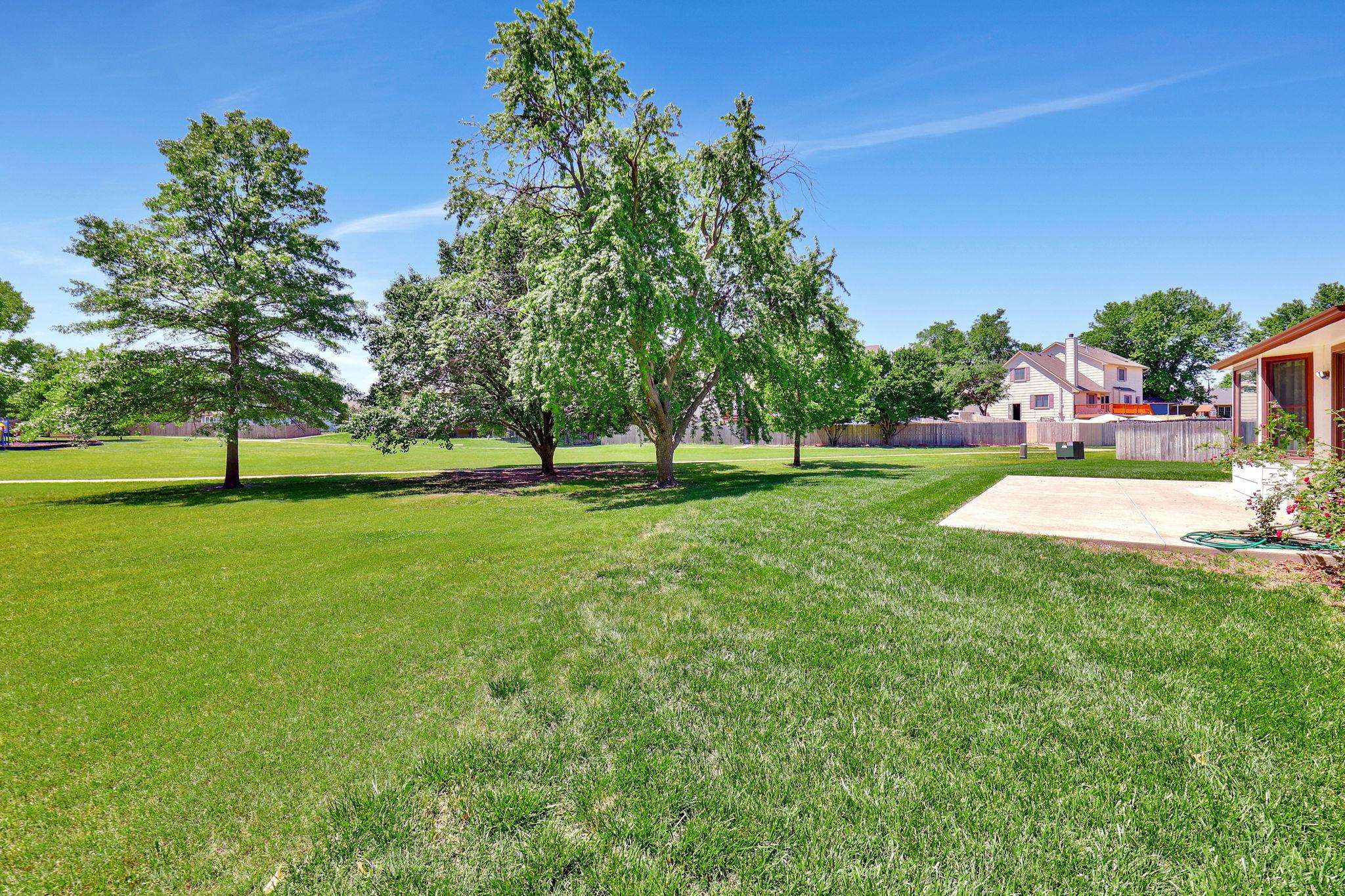 2534 S Yellowstone Cir, Wichita, Kansas image 32
