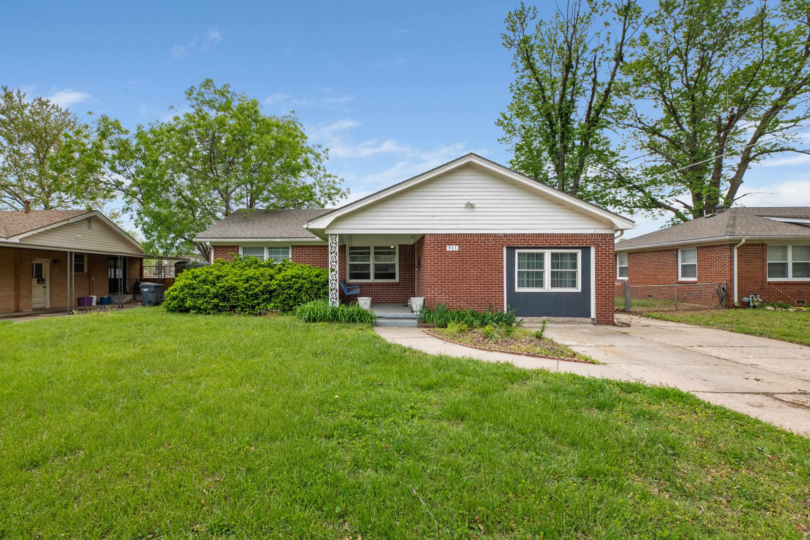 511 Anita Dr, Haysville, Kansas image 1