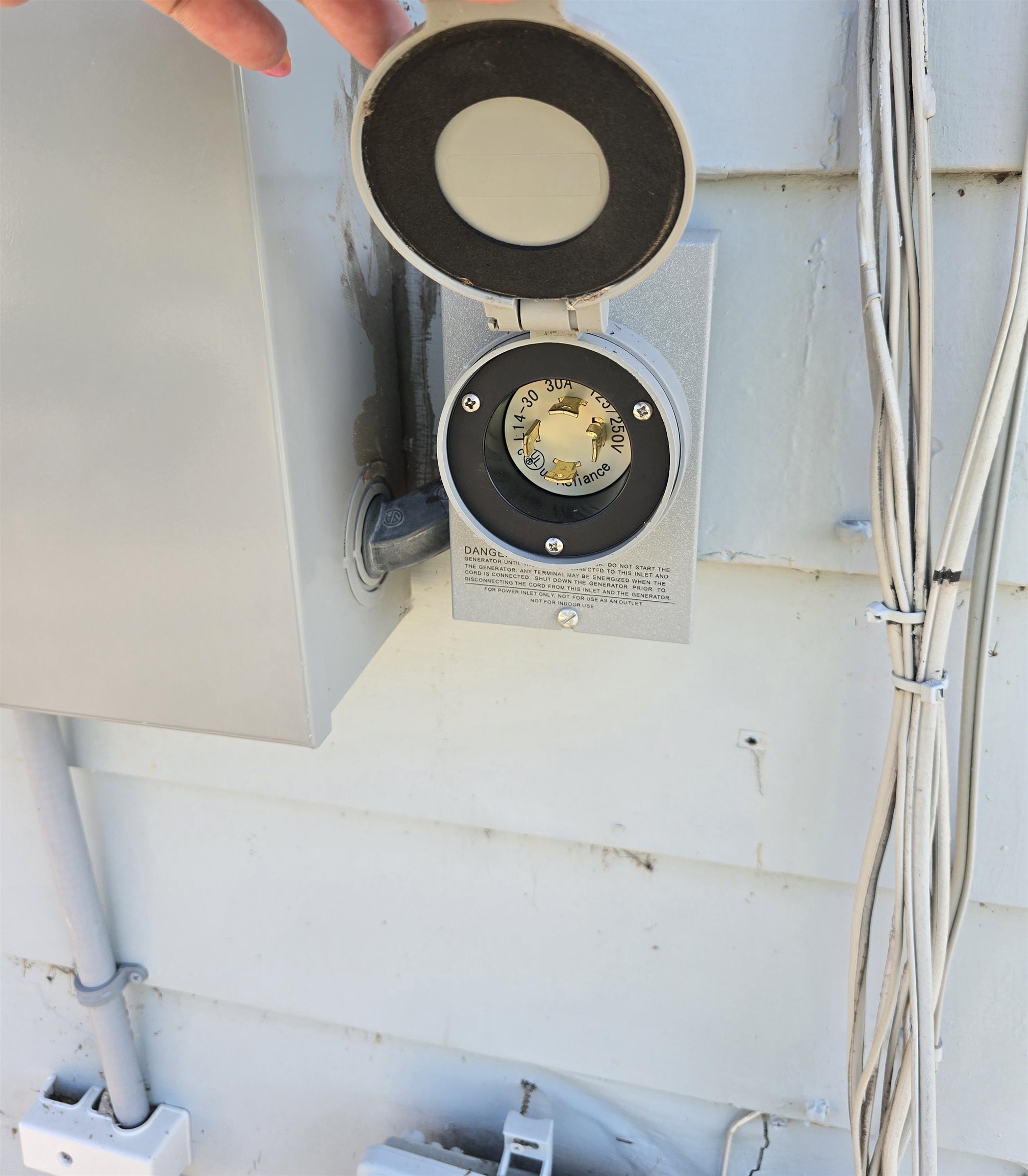 2402 N Hoover St, Wichita, Kansas image 17