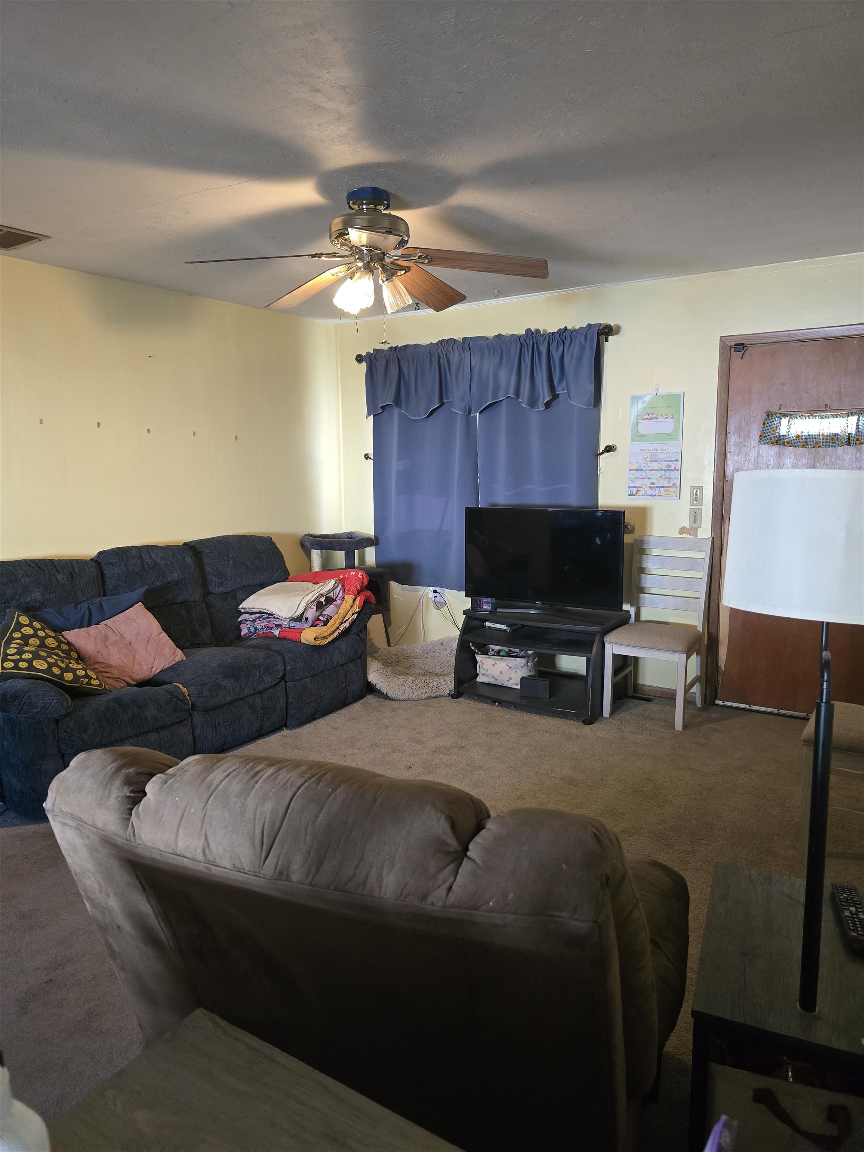 2402 N Hoover St, Wichita, Kansas image 8
