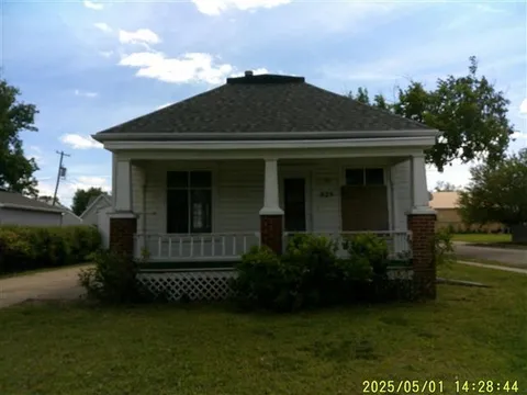 525 Washington St, Salina, KS 67401 - MLS#: 654865