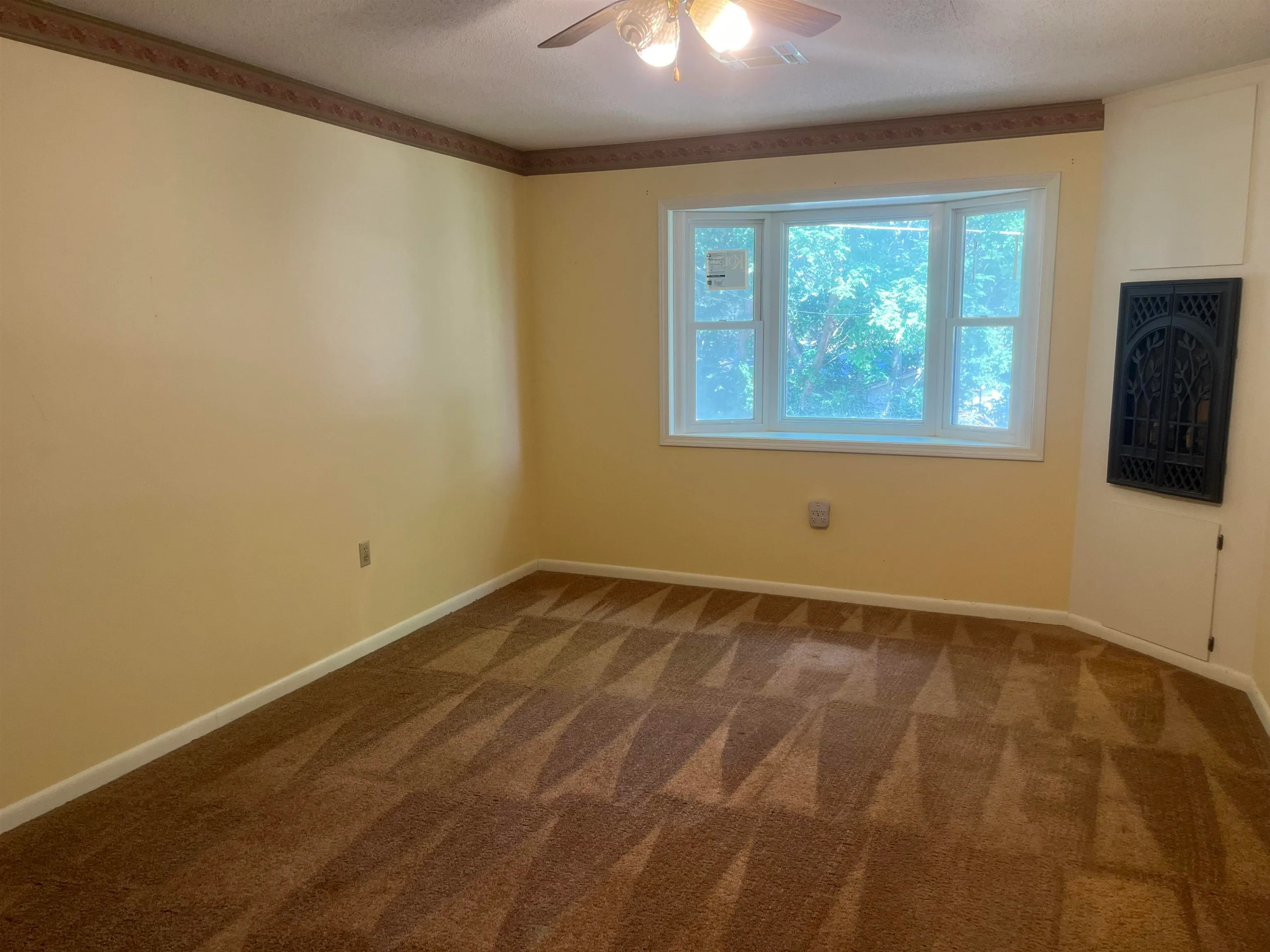 Marion, Kansas 66861, United States, 3 Bedrooms Bedrooms, ,2 BathroomsBathrooms,Residential,Active,144116