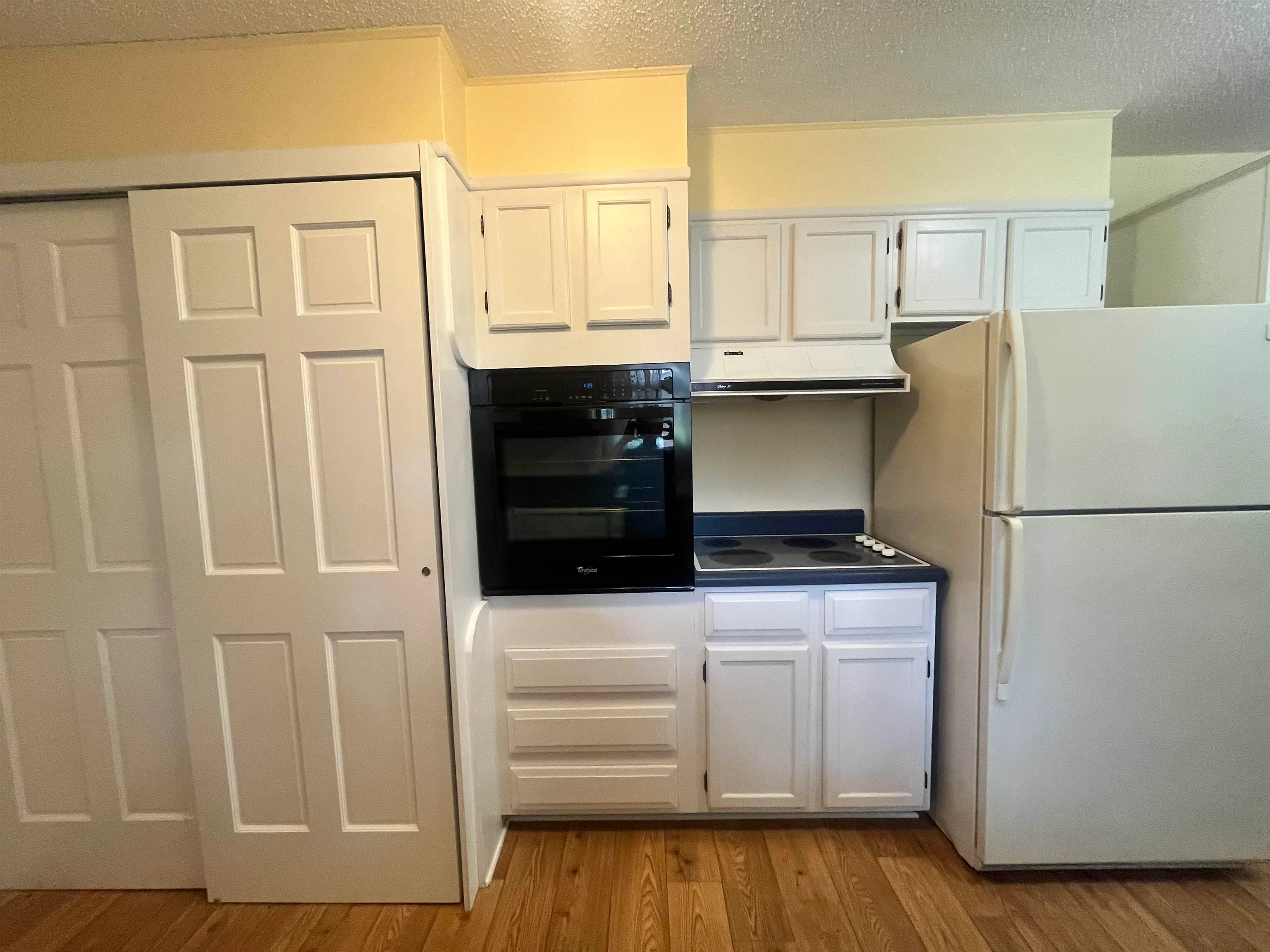 Marion, Kansas 66861, United States, 3 Bedrooms Bedrooms, ,2 BathroomsBathrooms,Residential,Active,144116