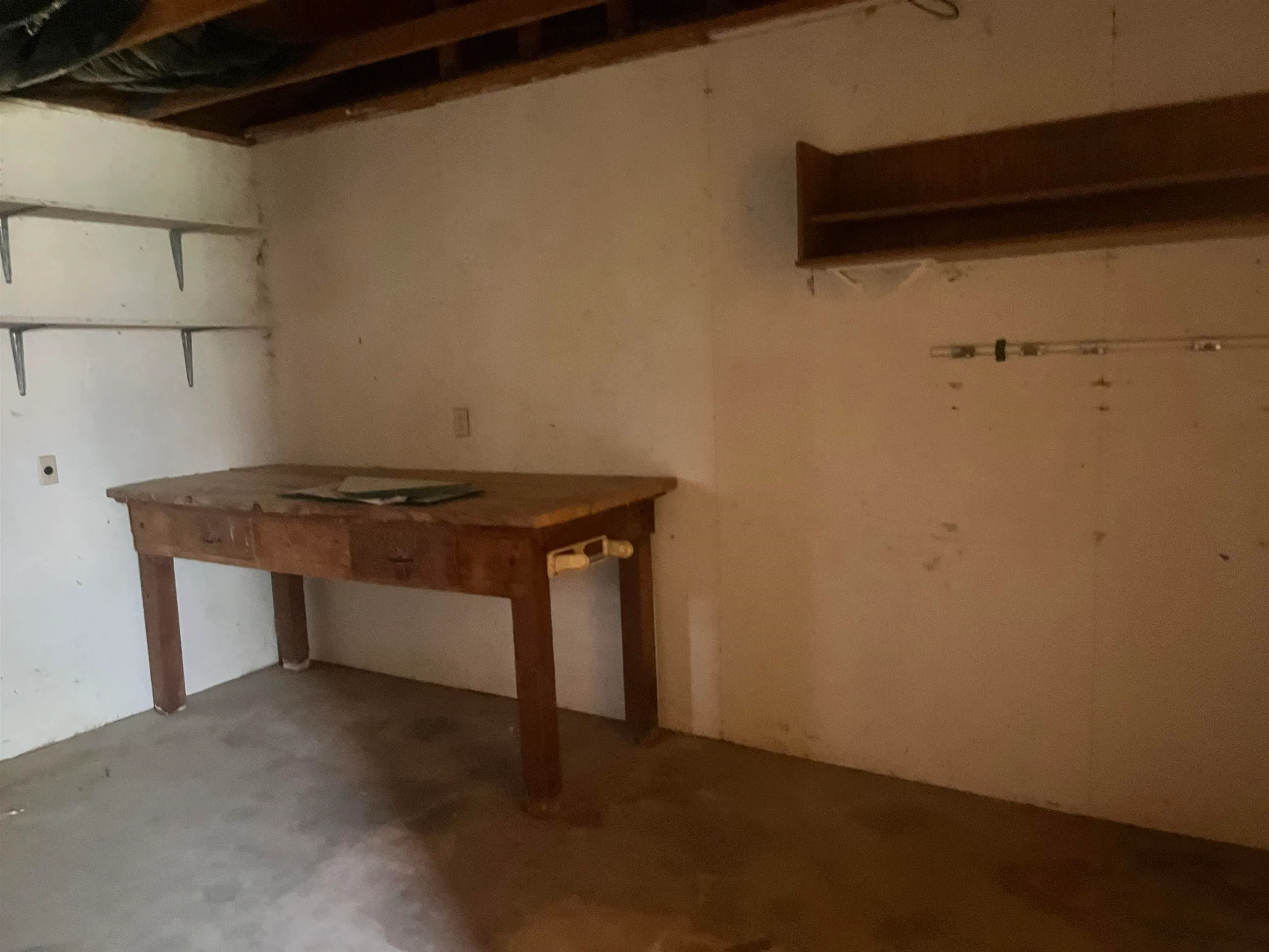 Marion, Kansas 66861, United States, 3 Bedrooms Bedrooms, ,2 BathroomsBathrooms,Residential,Active,144116