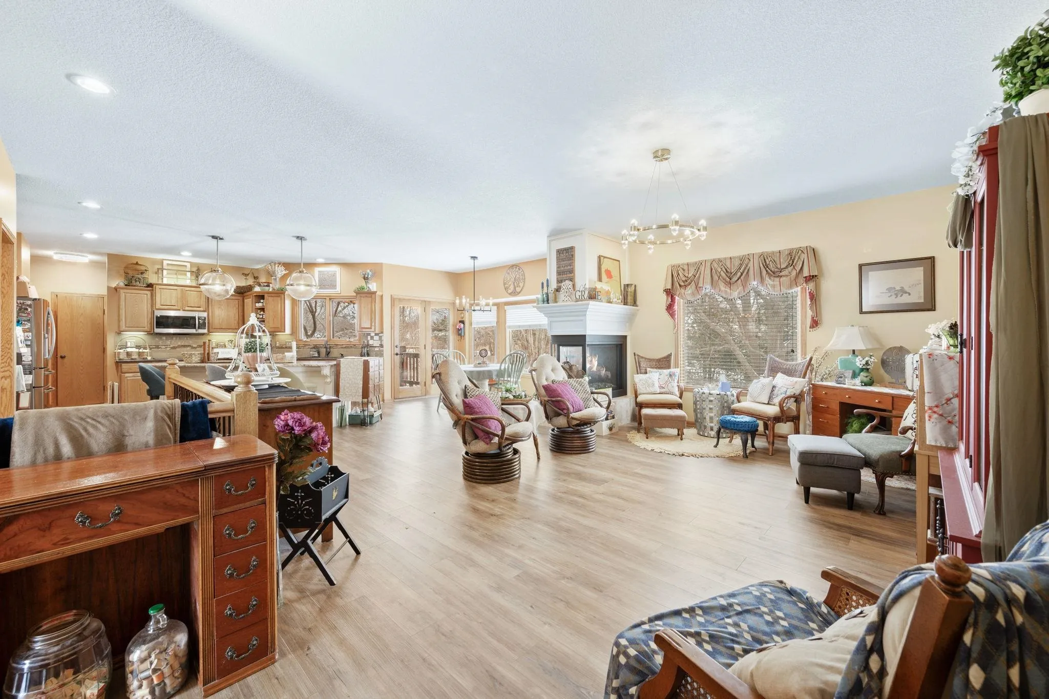 Wichita, Kansas 67235, United States, 4 Bedrooms Bedrooms, ,4 BathroomsBathrooms,Residential,Active,4351