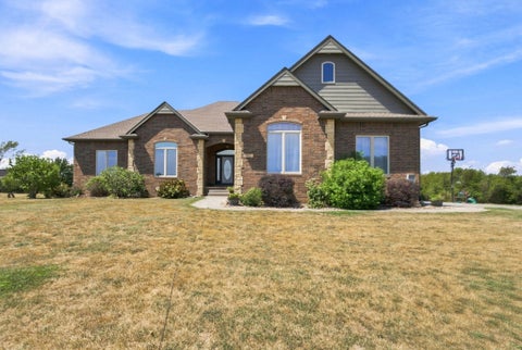 Homes For Sale - 901 N Springwood St<br/> Goddard, KS 67052