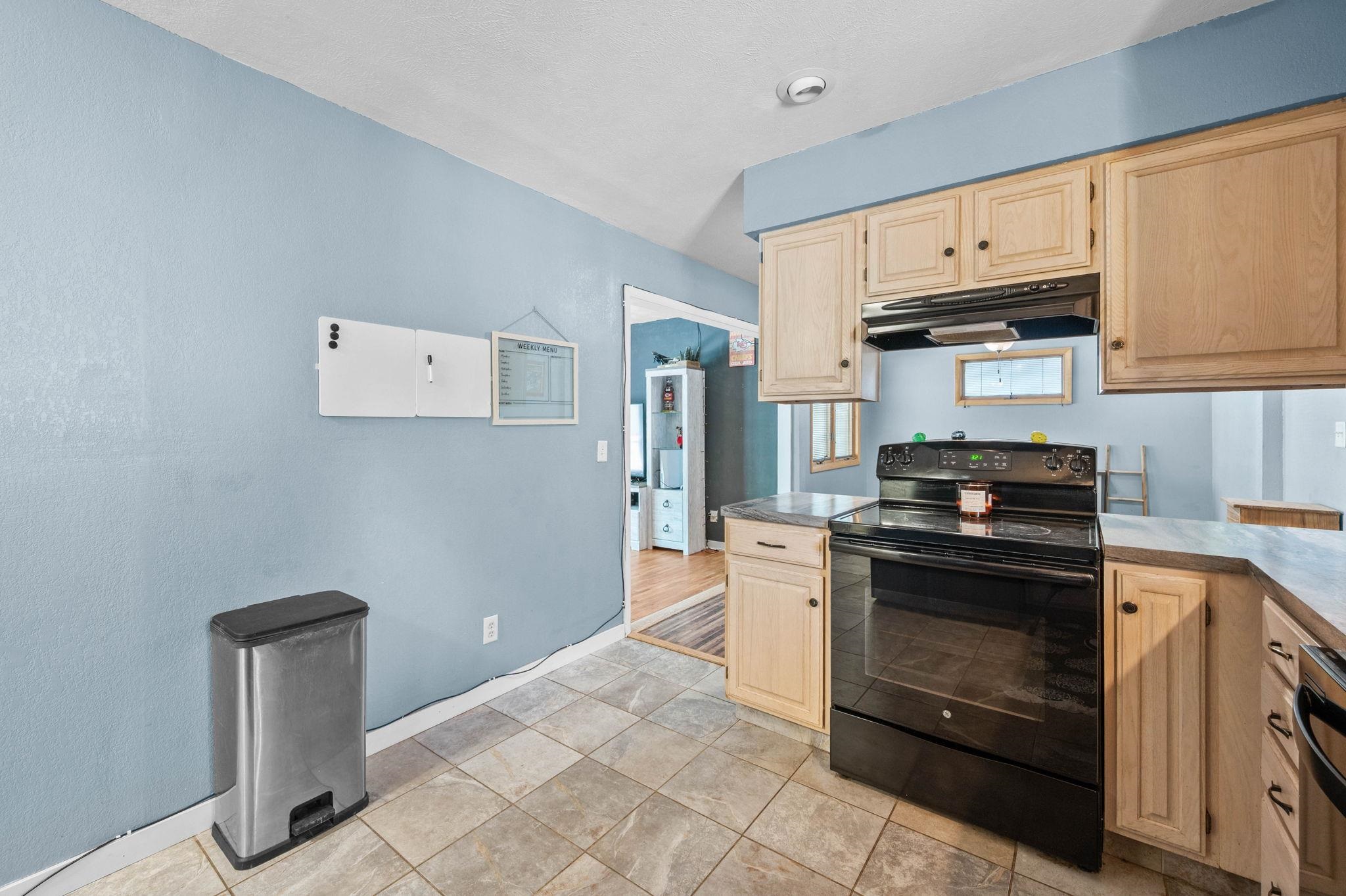 217 N Kansas St, Haven, Kansas image 13