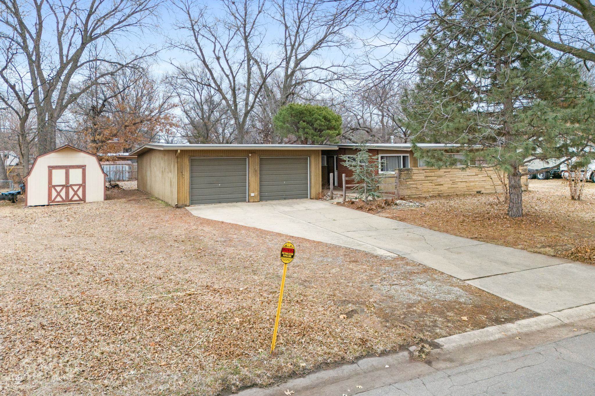 3820 N Clarence Ave, Wichita, Kansas image 2