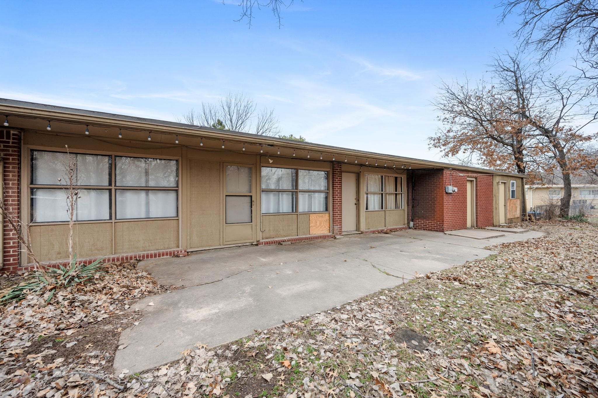 3820 N Clarence Ave, Wichita, Kansas image 32