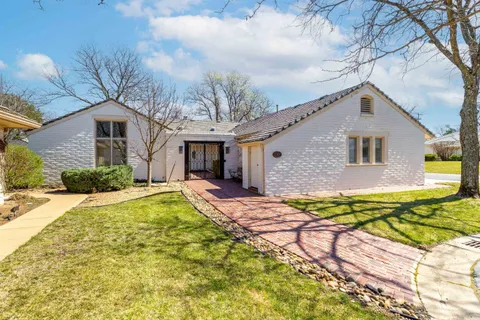 1440 N Gatewood St #4, Wichita, KS MLS: 652497