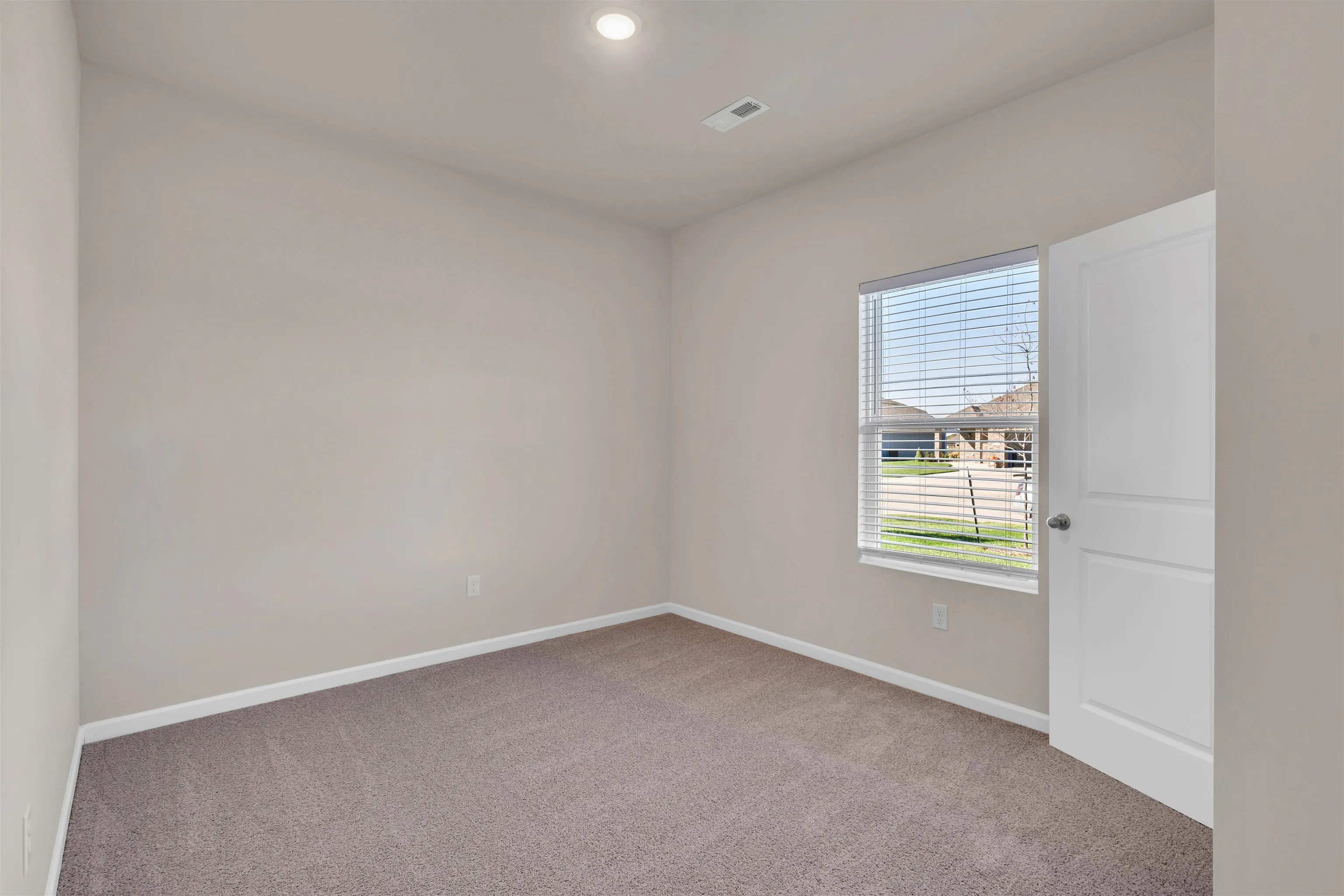 Valley Center, Kansas 67147, United States, 4 Bedrooms Bedrooms, ,2 BathroomsBathrooms,Residential,Active,209784