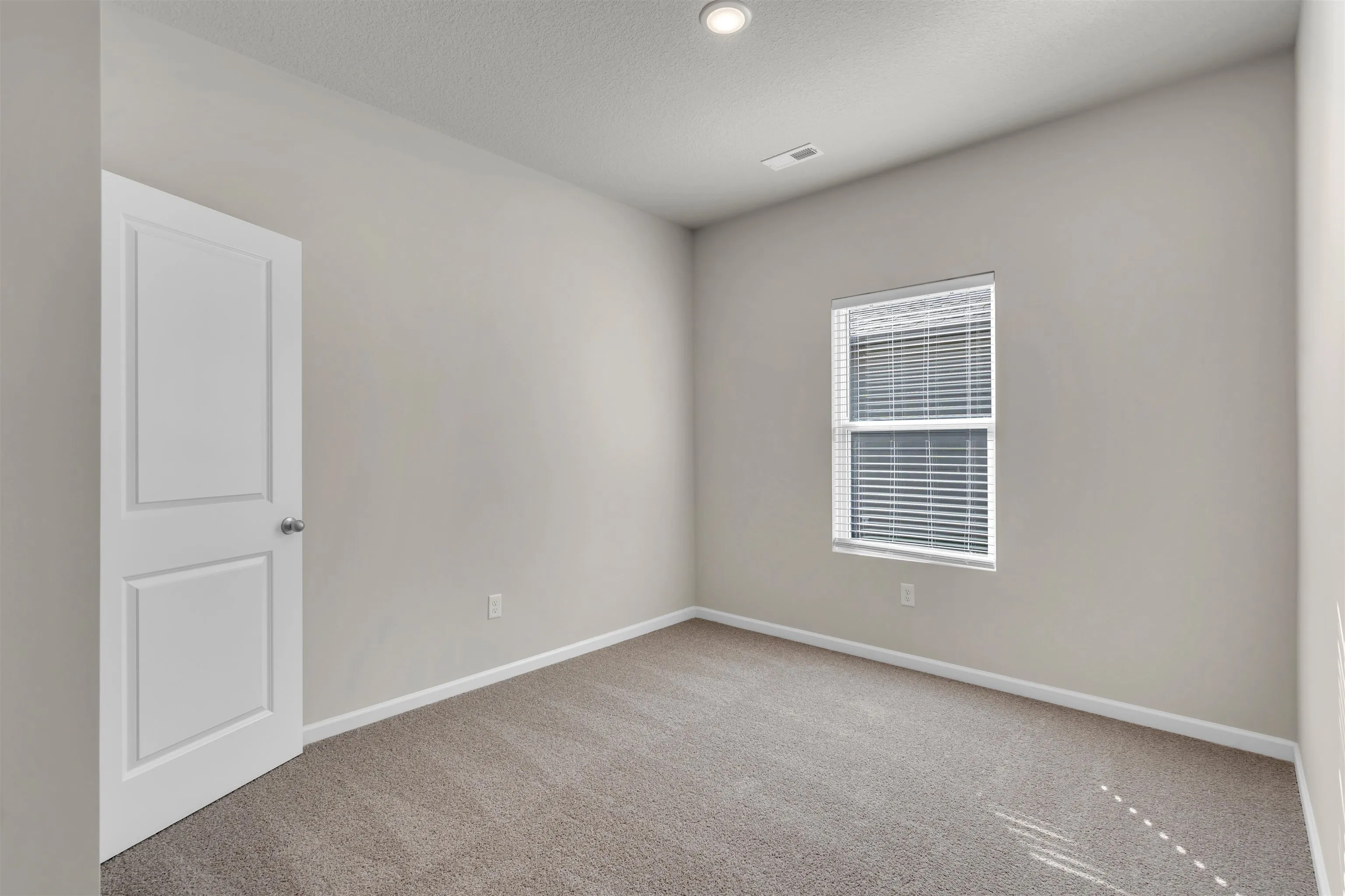 Valley Center, Kansas 67147, United States, 4 Bedrooms Bedrooms, ,2 BathroomsBathrooms,Residential,Active,209784