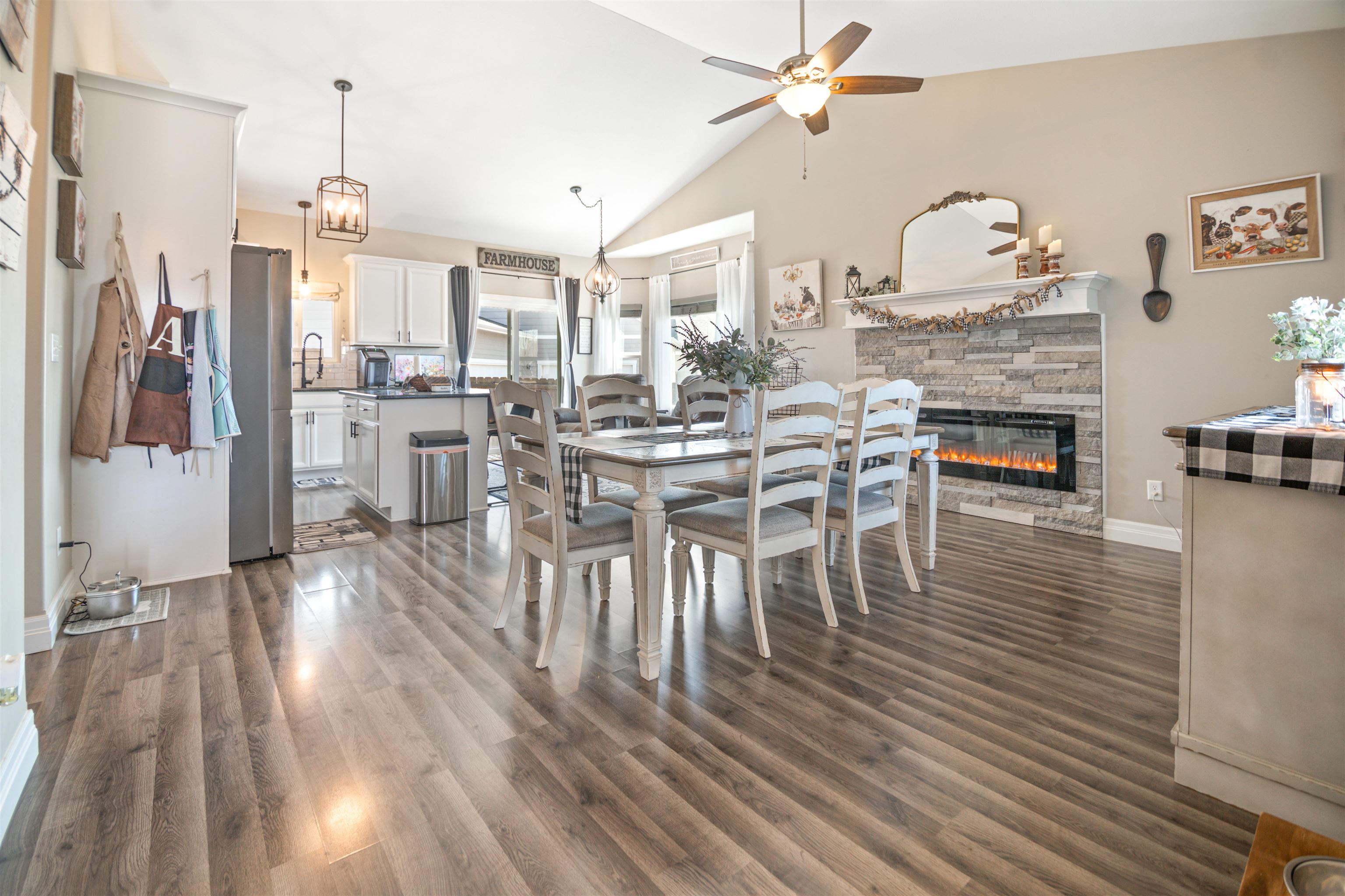 2030 S Cranbrook Ct, Wichita, Kansas image 6