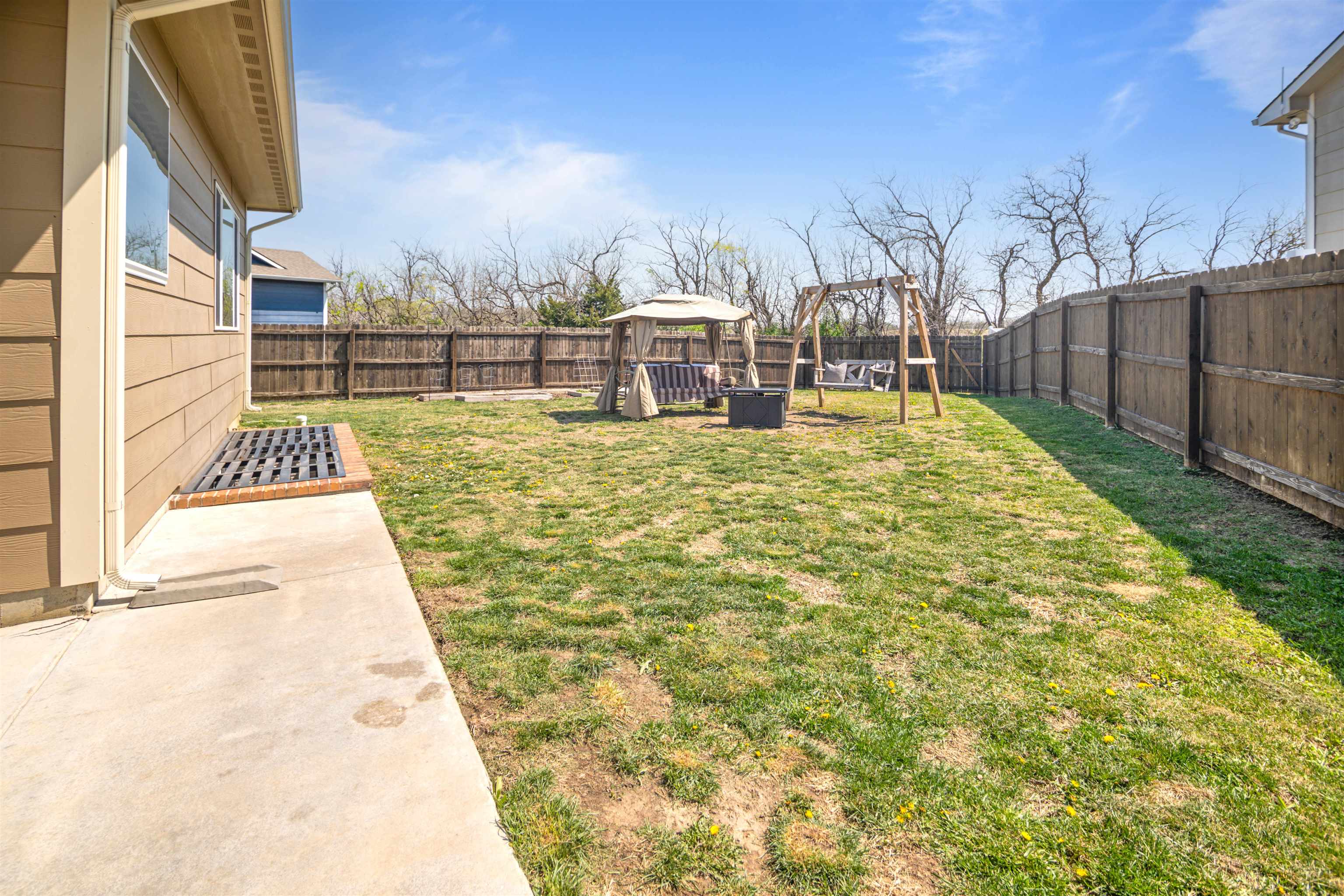 2030 S Cranbrook Ct, Wichita, Kansas image 3