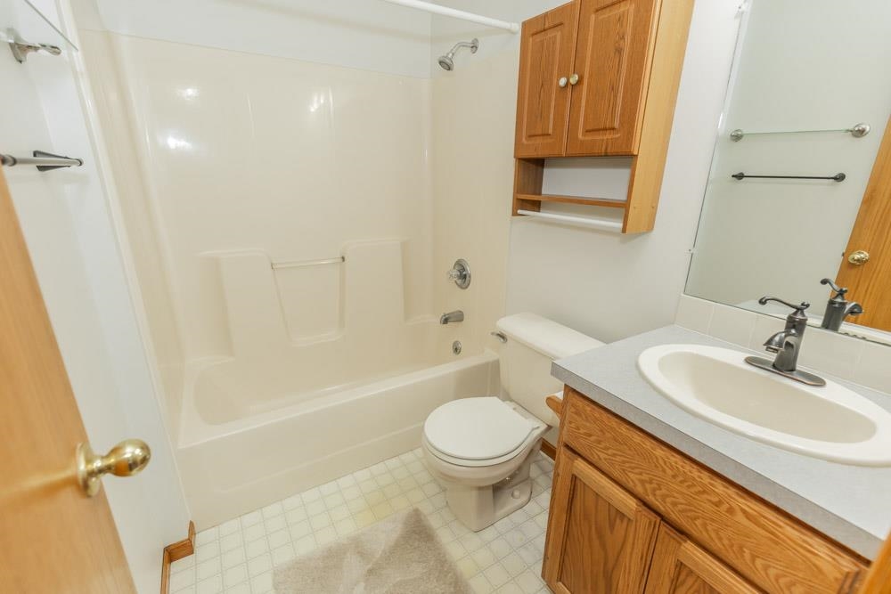 1414 Kaci Ct, Salina, Kansas image 13