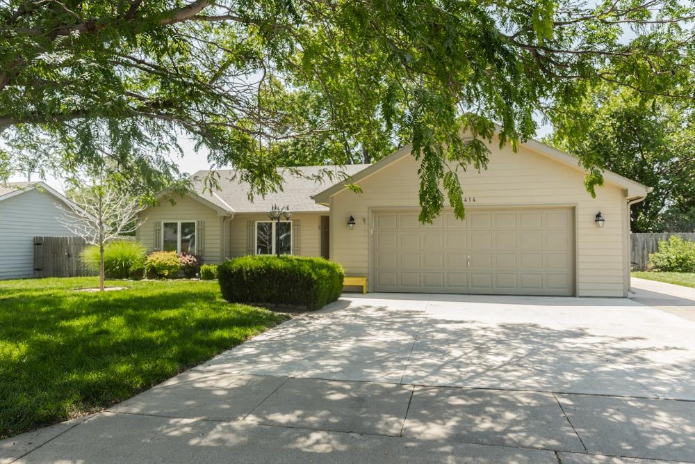 1414 Kaci Ct, Salina, Kansas image 2