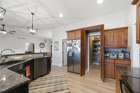 Tiny photo for 2801 N Emerson Cir, Derby, KS 67037 (MLS # 669287)