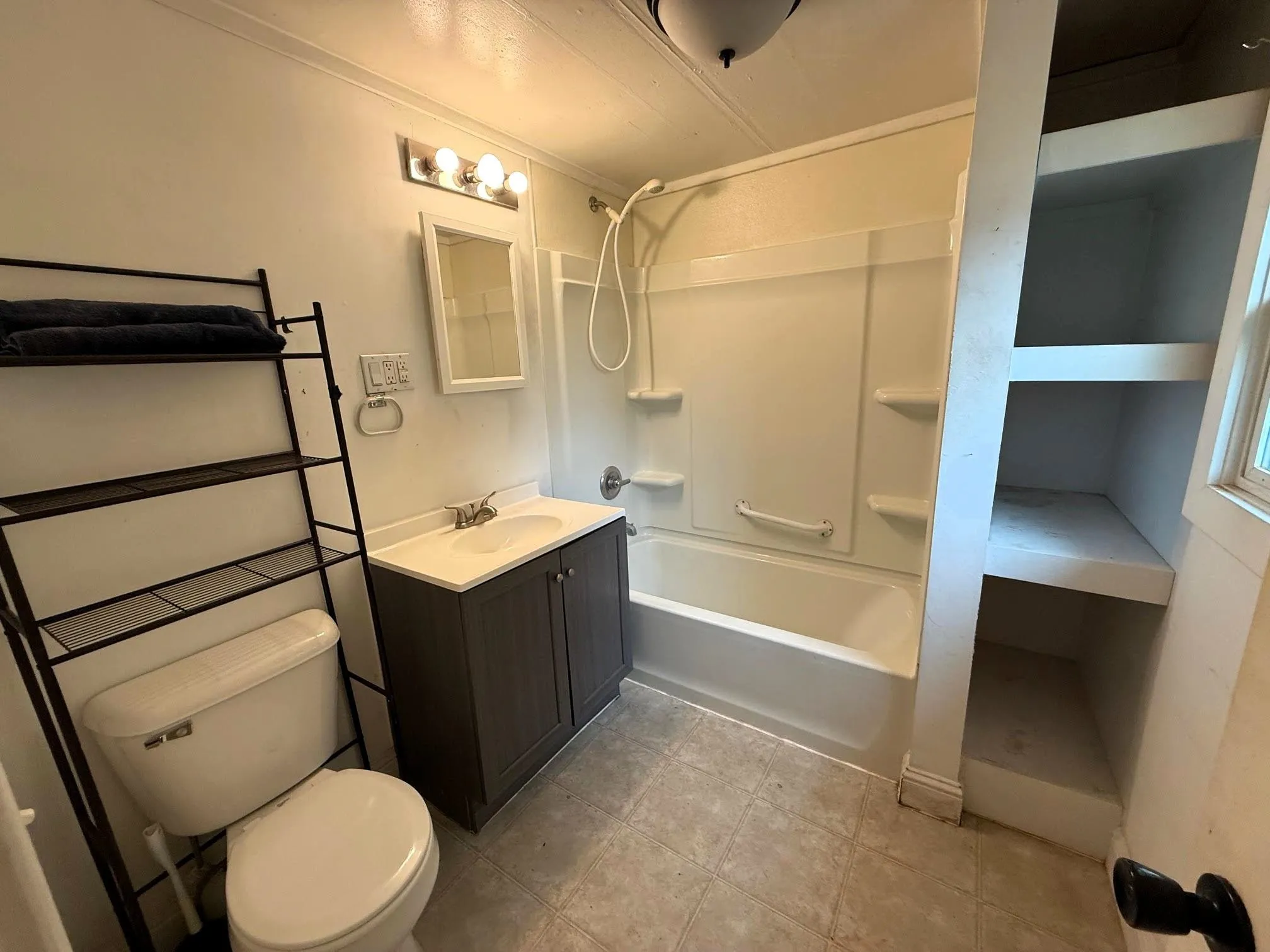 Caldwell, Kansas 67022, United States, 3 Bedrooms Bedrooms, ,1 BathroomBathrooms,Residential,Active,146125