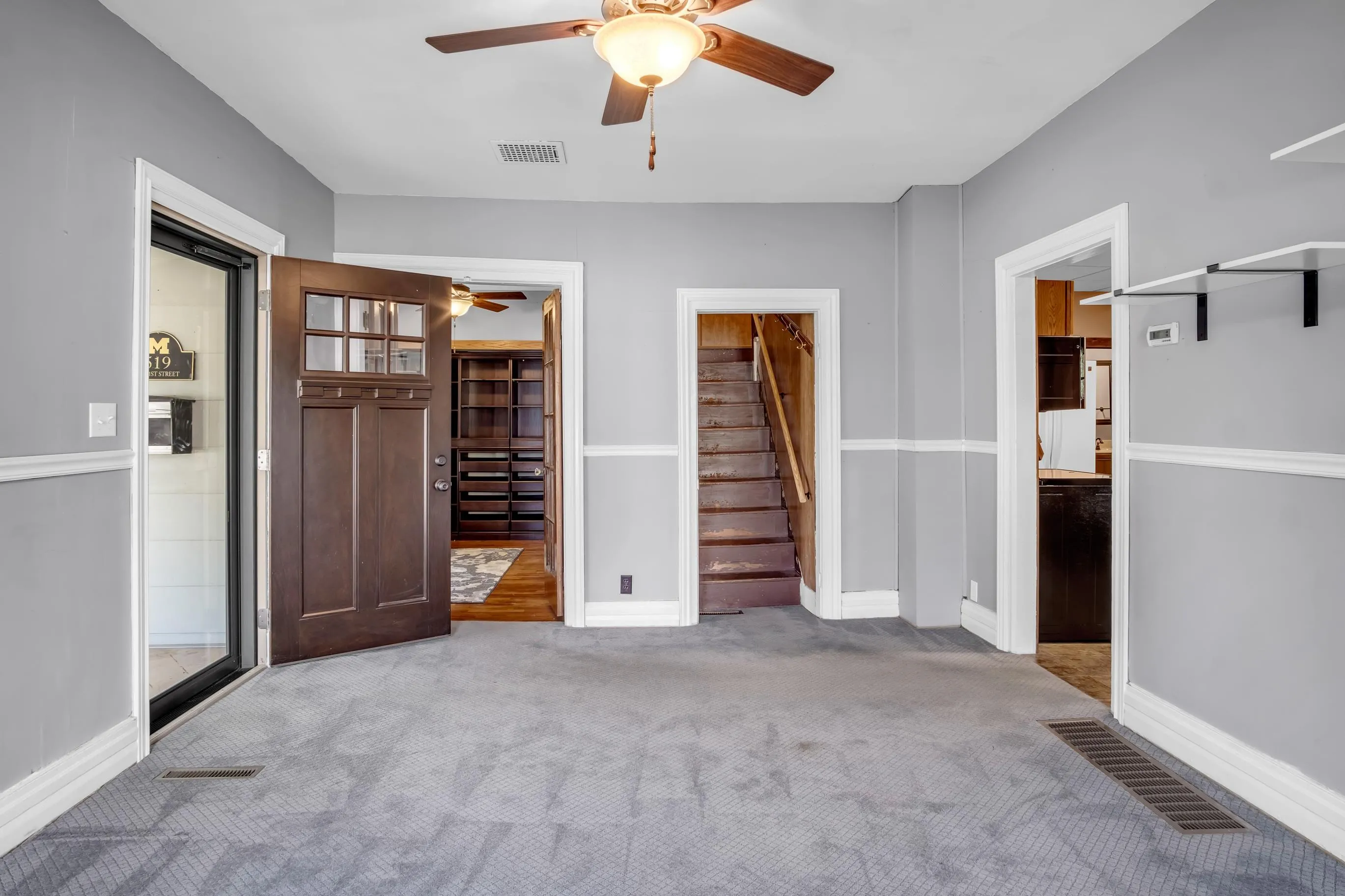 Newton, Kansas 67114, United States, 3 Bedrooms Bedrooms, ,2 BathroomsBathrooms,Residential,Active,195312