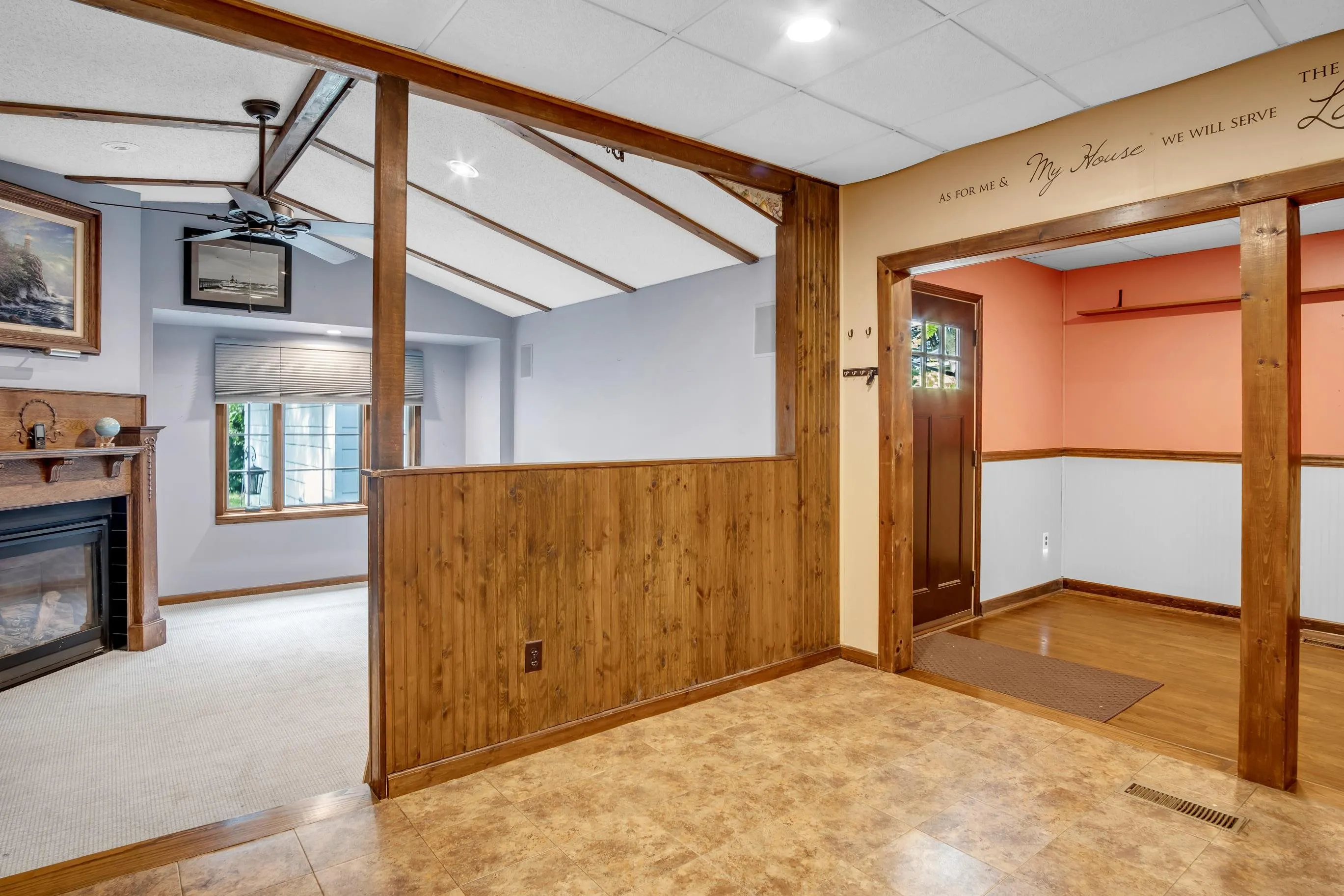 Newton, Kansas 67114, United States, 3 Bedrooms Bedrooms, ,2 BathroomsBathrooms,Residential,Active,195312