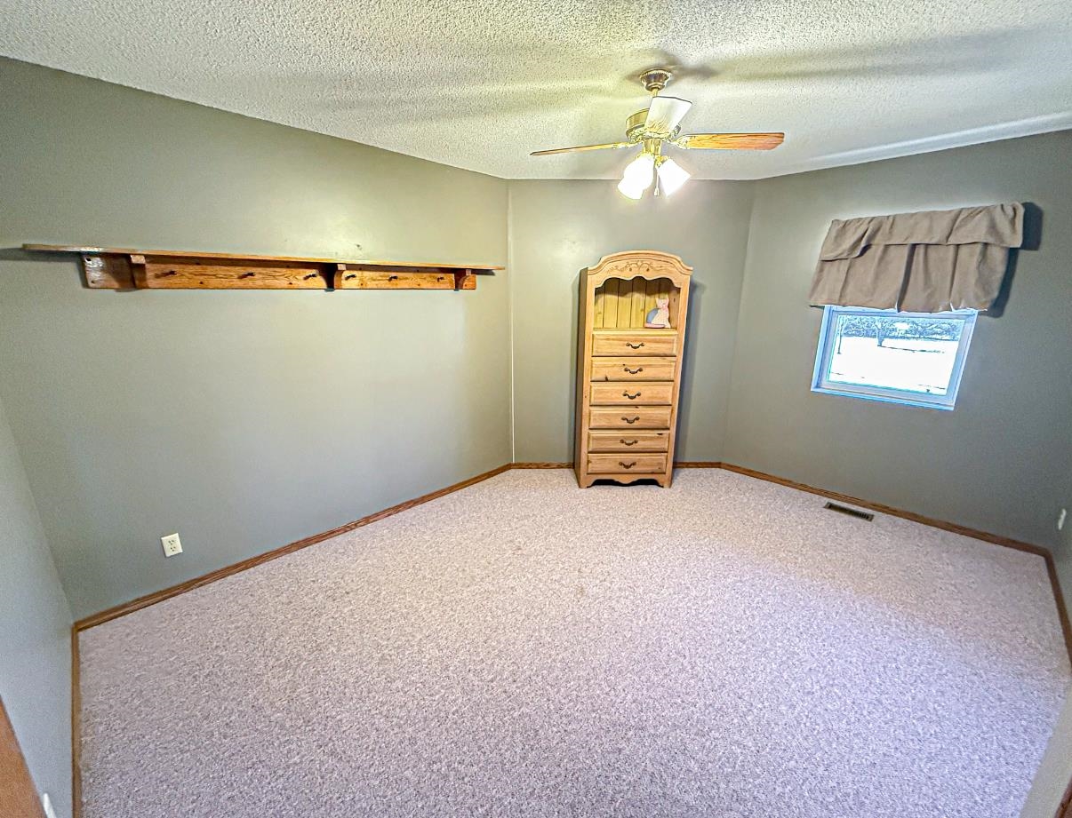 750 S Hawkins Ln, Goddard, Kansas image 18