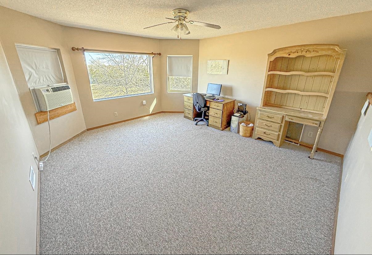 750 S Hawkins Ln, Goddard, Kansas image 19