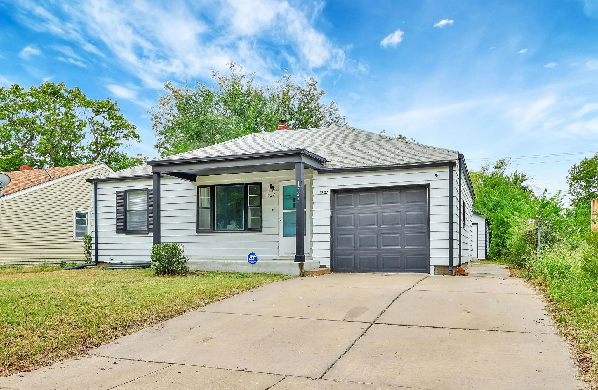 Wichita, Kansas 67211, United States, 3 Bedrooms Bedrooms, ,2 BathroomsBathrooms,Residential,Active,215161