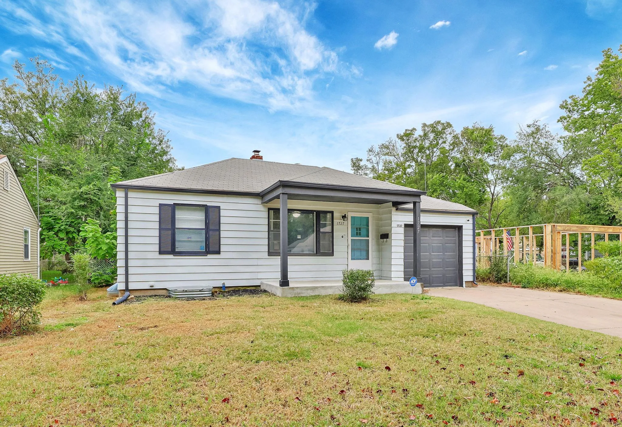 Wichita, Kansas 67211, United States, 3 Bedrooms Bedrooms, ,2 BathroomsBathrooms,Residential,Active,215161