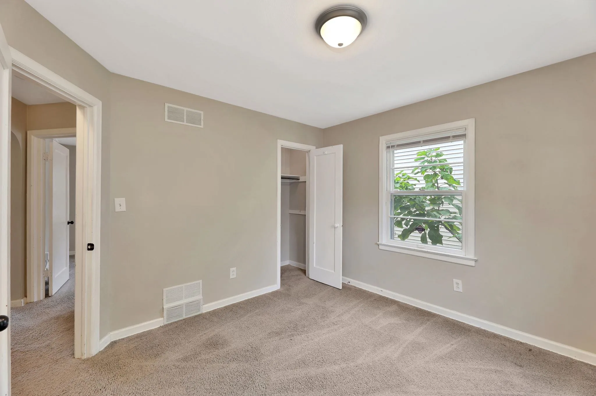 Wichita, Kansas 67211, United States, 3 Bedrooms Bedrooms, ,2 BathroomsBathrooms,Residential,Active,215161