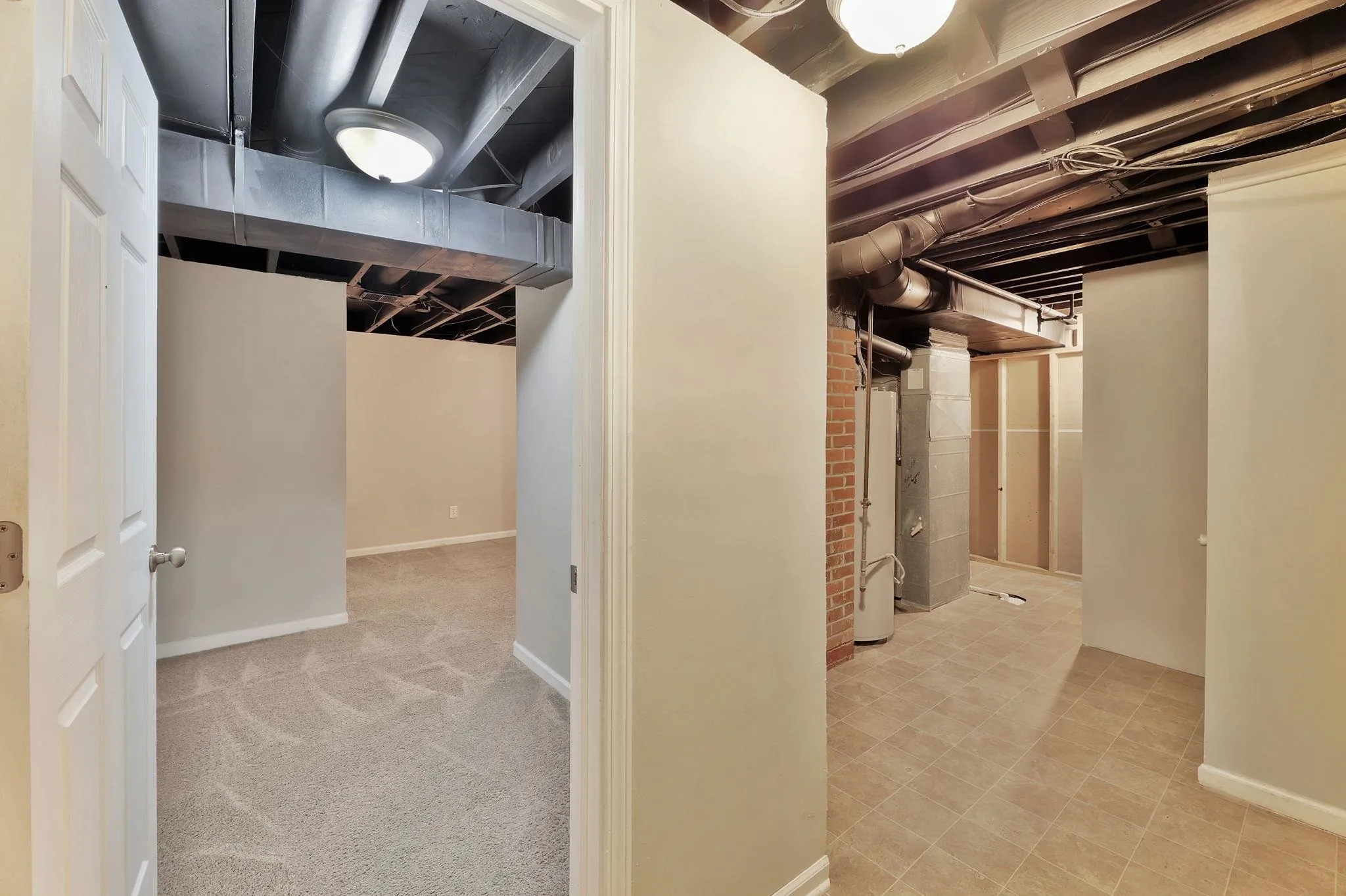 Wichita, Kansas 67211, United States, 3 Bedrooms Bedrooms, ,2 BathroomsBathrooms,Residential,Active,215161