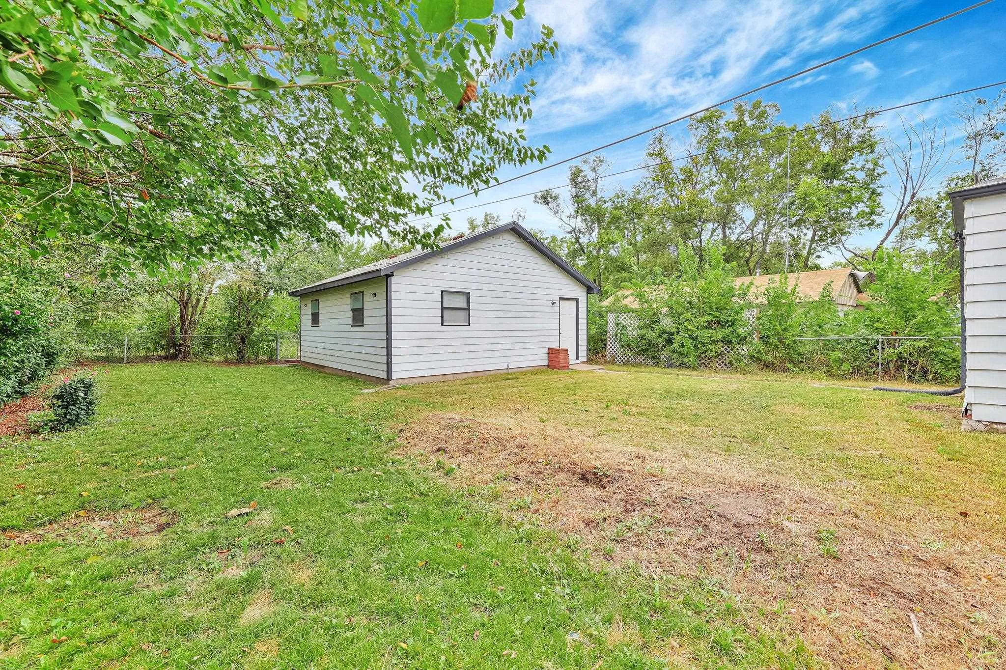 Wichita, Kansas 67211, United States, 3 Bedrooms Bedrooms, ,2 BathroomsBathrooms,Residential,Active,215161