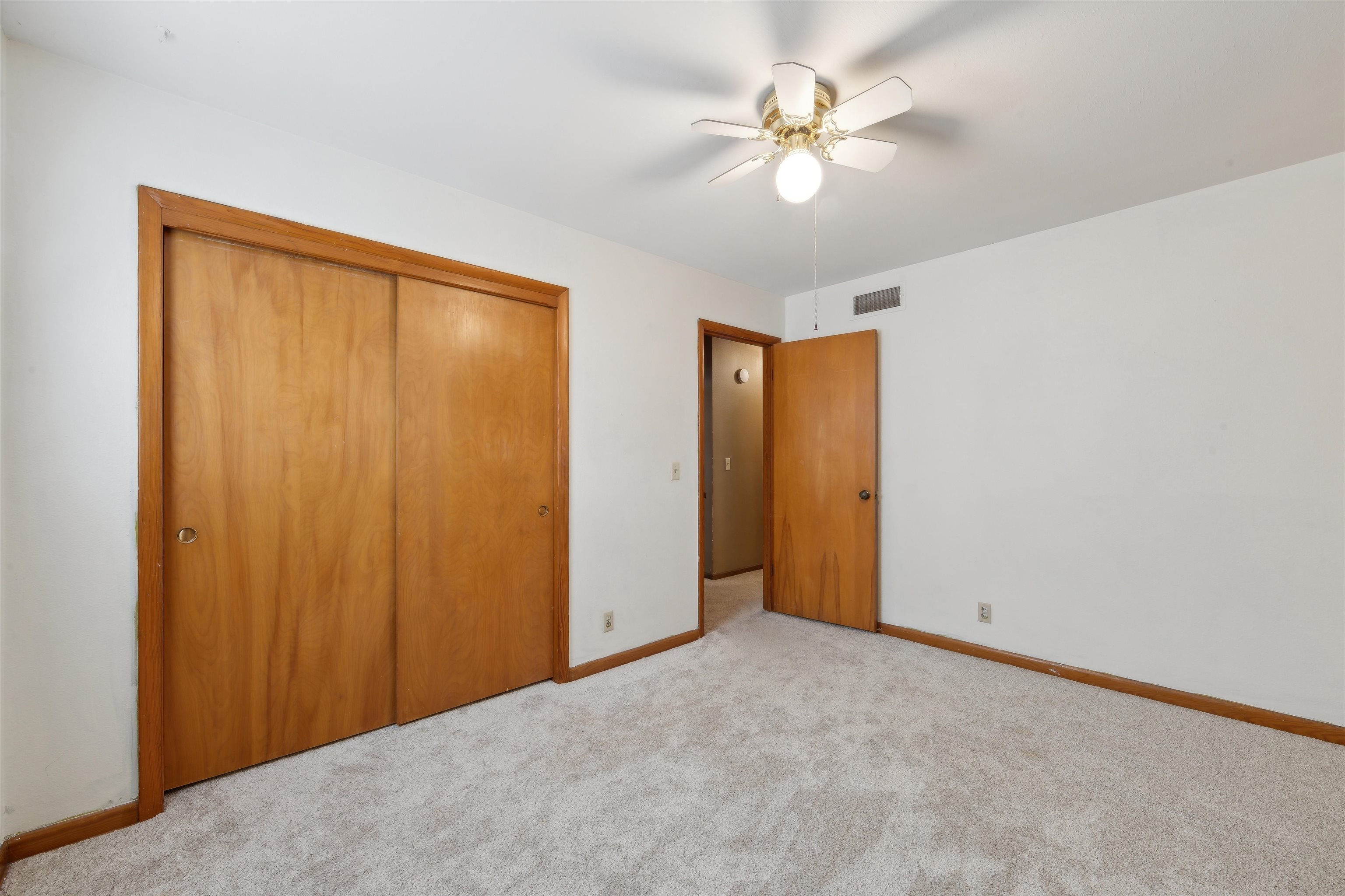811 N Maus Ln, Wichita, Kansas image 25