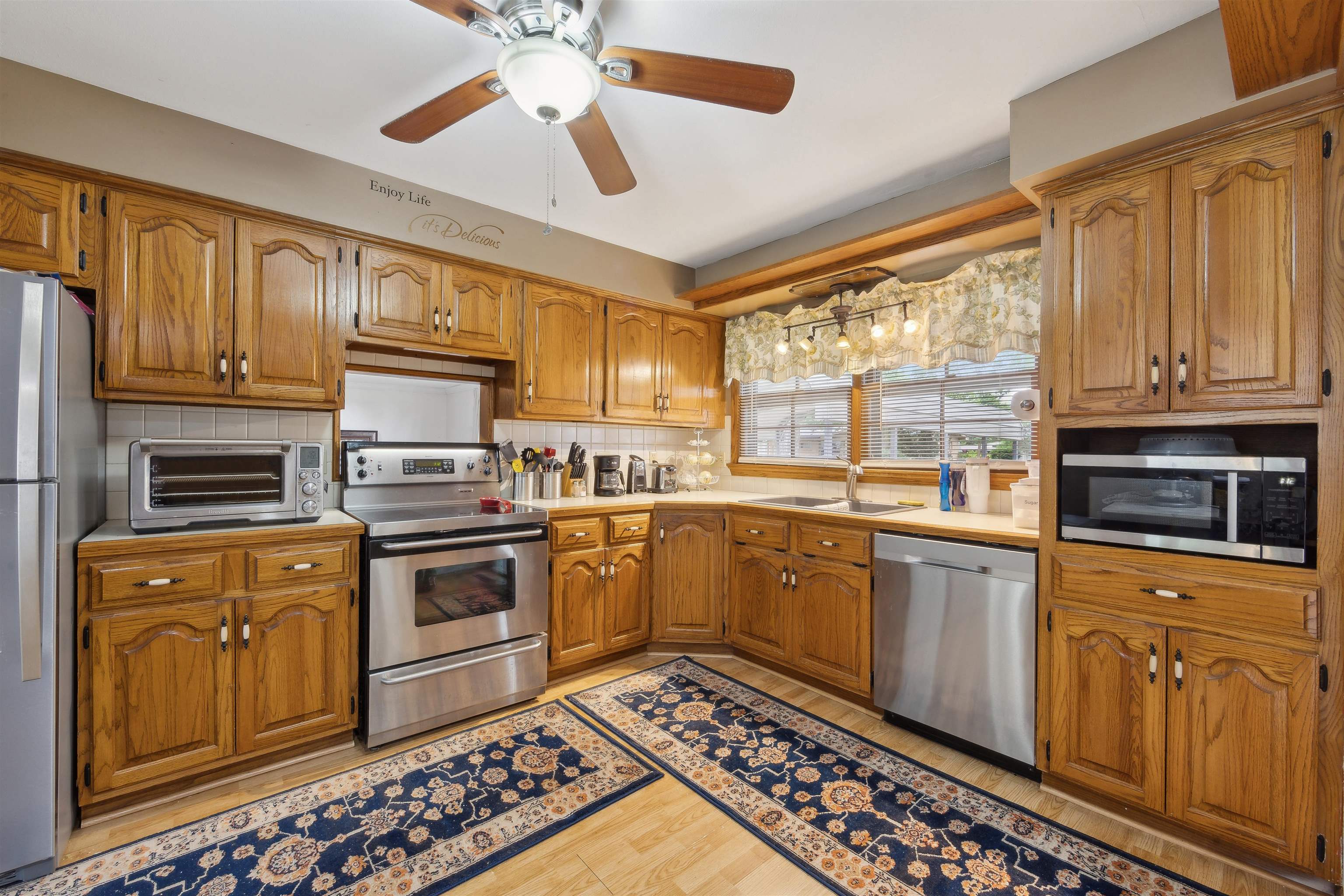 811 N Maus Ln, Wichita, Kansas image 7
