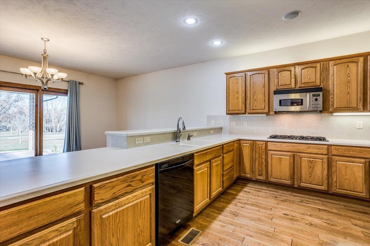 515 S Reece Circle, Goddard, Kansas image 11