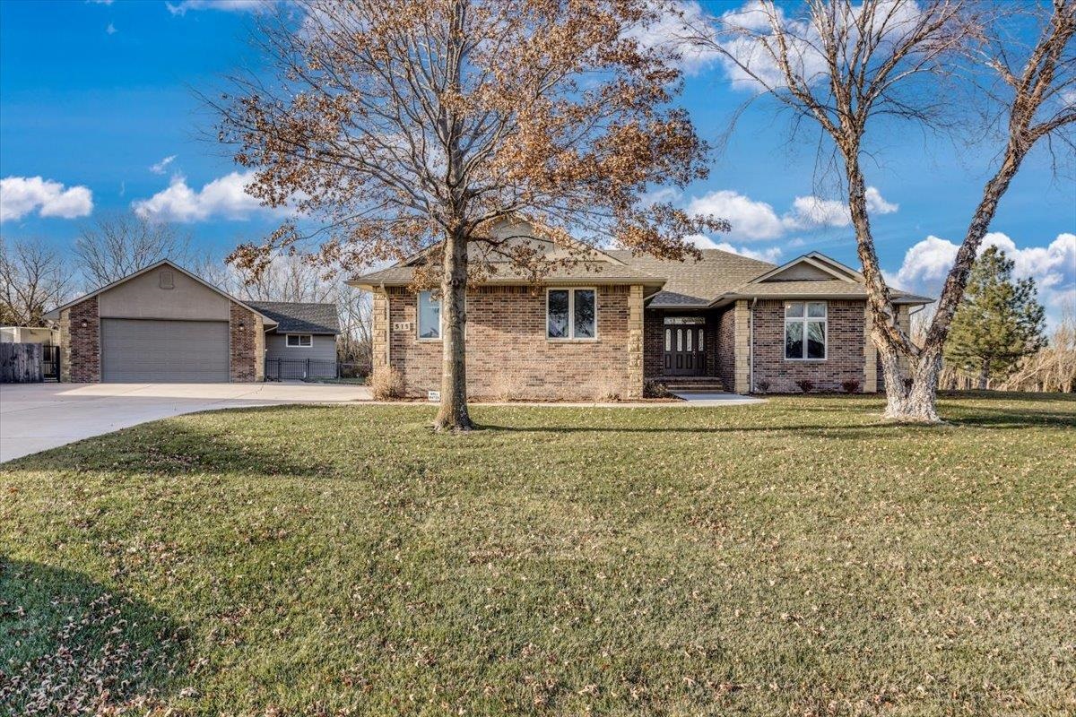 515 S Reece Circle, Goddard, Kansas image 3
