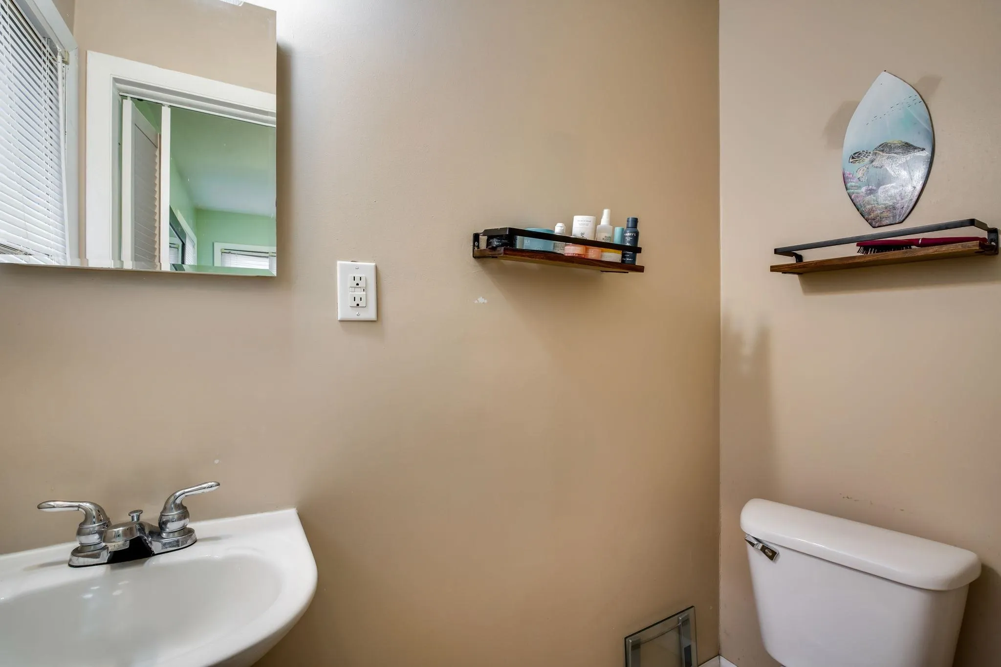 Wichita, Kansas 67212, United States, 3 Bedrooms Bedrooms, ,2 BathroomsBathrooms,Residential,Active,248897