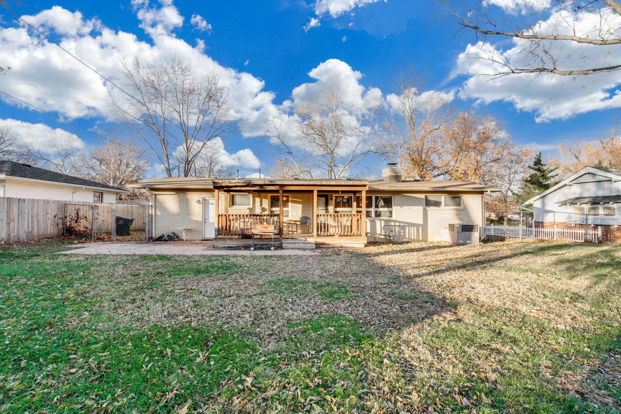 Wichita, Kansas 67212, United States, 3 Bedrooms Bedrooms, ,2 BathroomsBathrooms,Residential,Active,248897