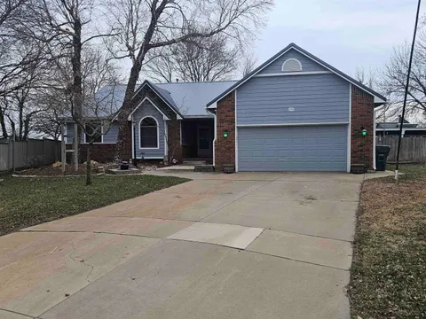 2734 S Carrwood Cir, Wichita, KS 67215 - MLS#: 649551