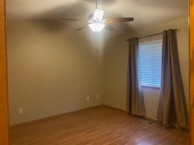 Wichita, Kansas 67216, United States, 2 Bedrooms Bedrooms, ,1 BathroomBathrooms,Residential,Active,240476