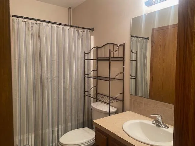 Wichita, Kansas 67216, United States, 2 Bedrooms Bedrooms, ,1 BathroomBathrooms,Residential,Active,240476