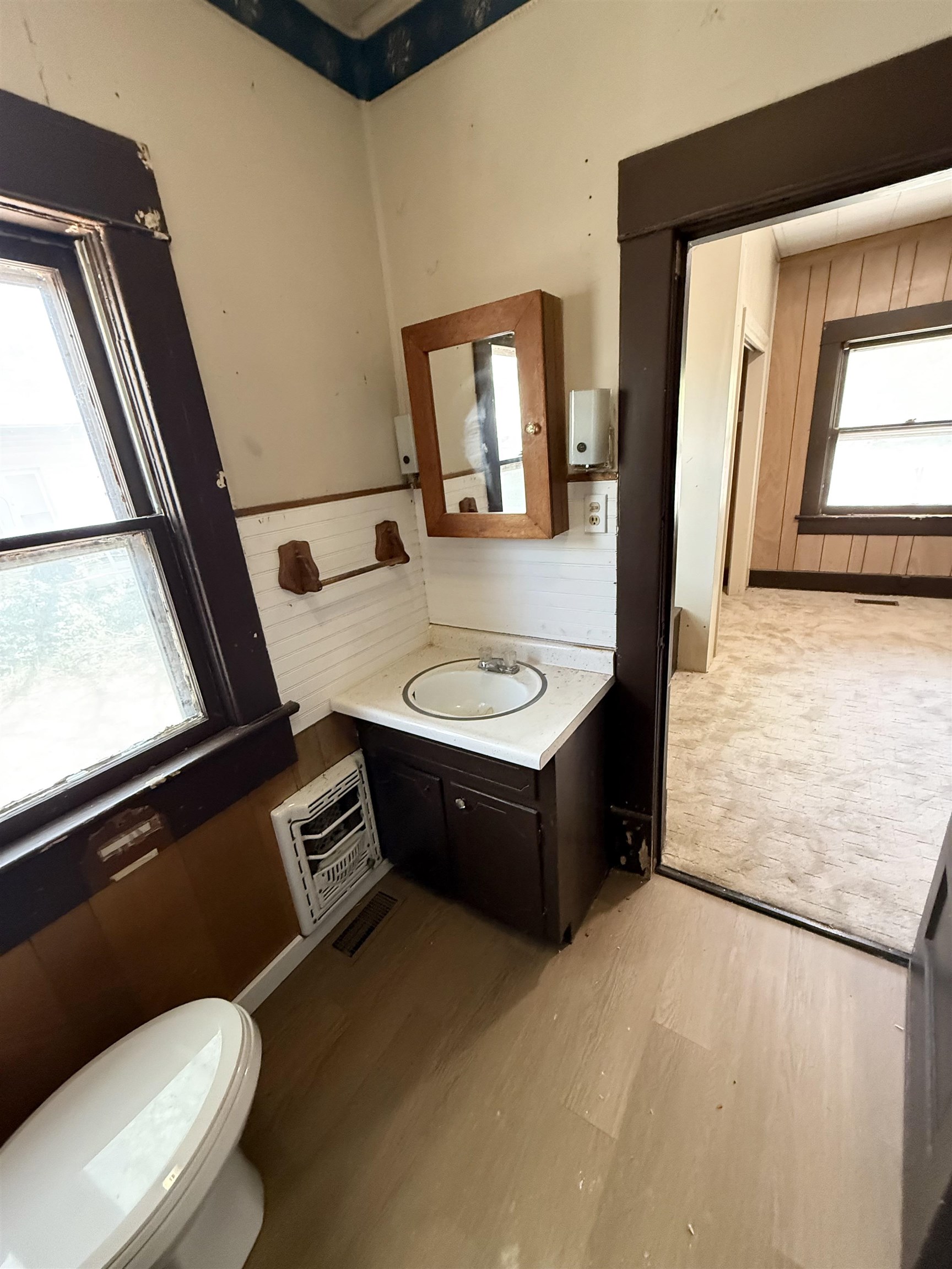 608 E 14th Ave, Winfield, Kansas image 15
