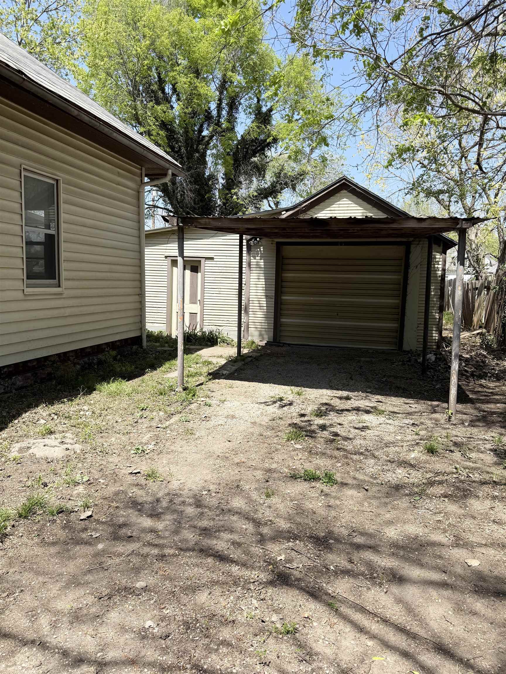 608 E 14th Ave, Winfield, Kansas image 21